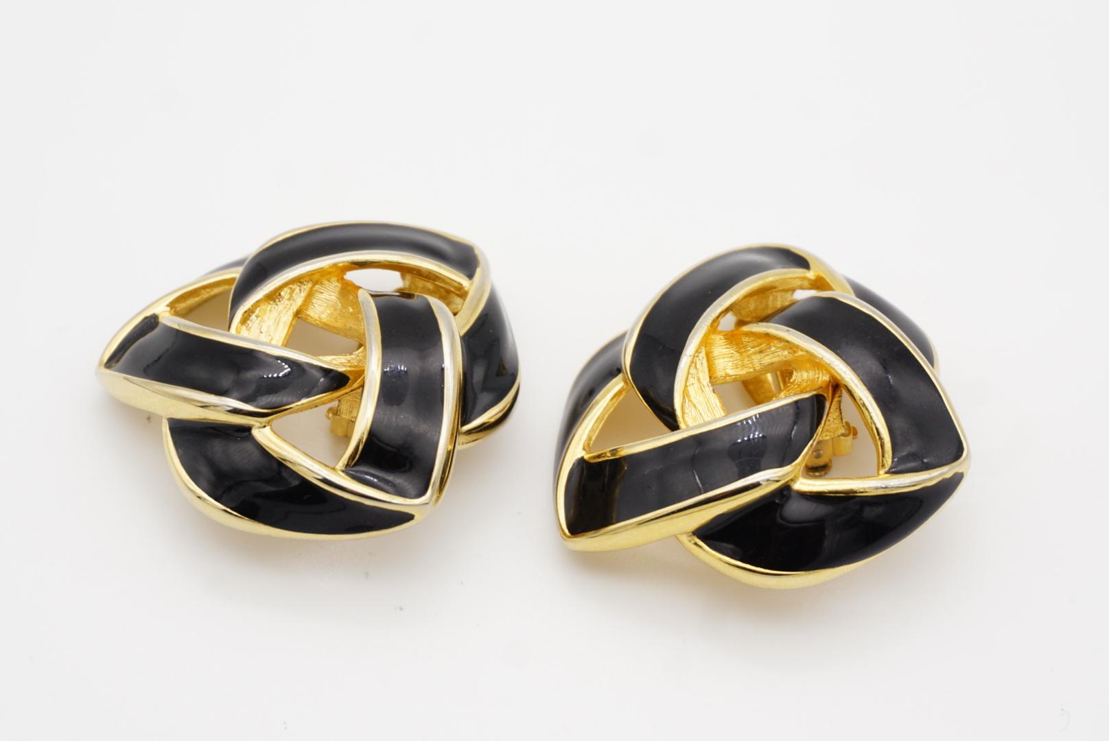 Givenchy Vintage 1980s Large Black Enamel Knot Interlocked Chunky Clip Earrings For Sale 5