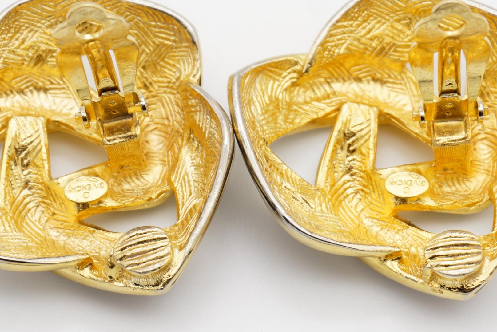 Givenchy Vintage 1980s Large Black Enamel Knot Interlocked Chunky Clip Earrings For Sale 10