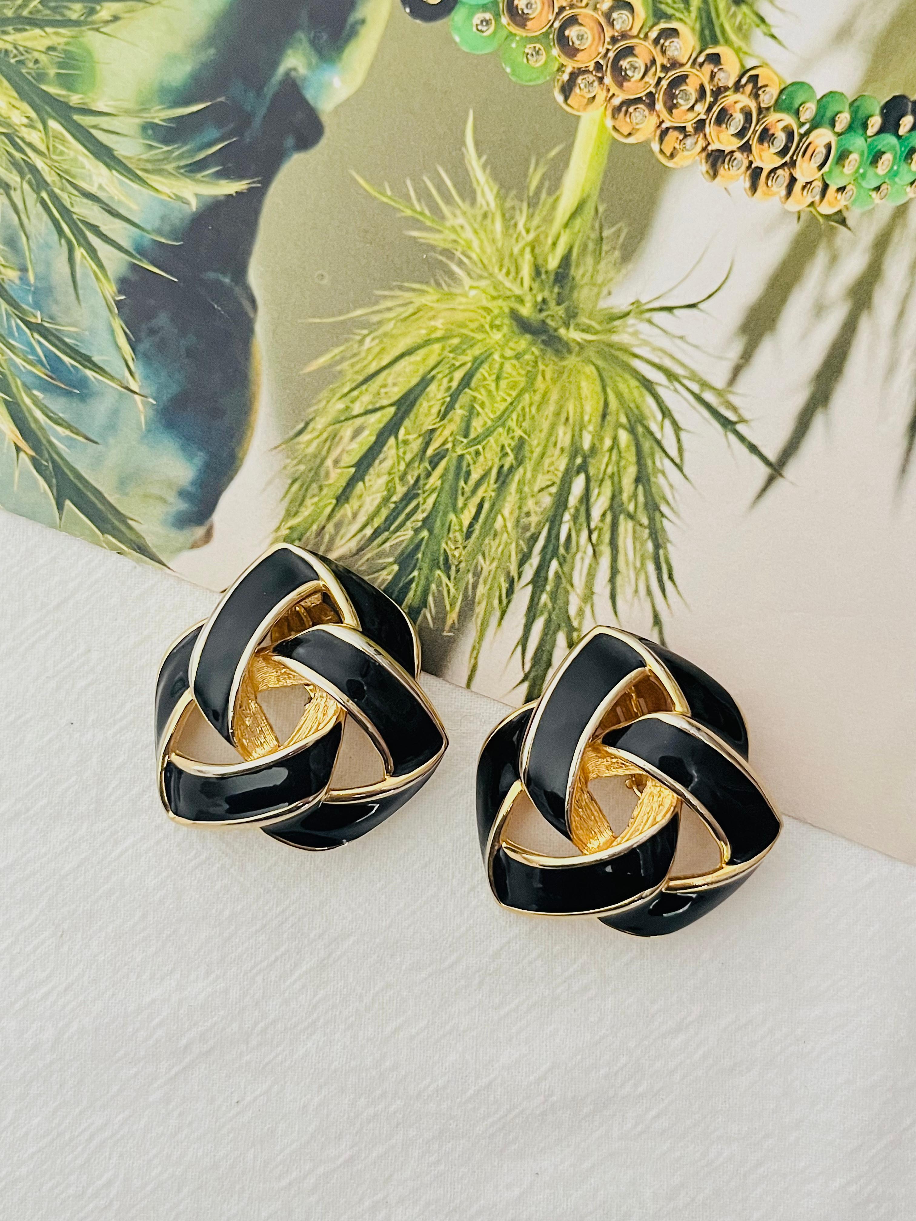 Art Nouveau Givenchy Vintage 1980s Large Black Enamel Knot Interlocked Chunky Clip Earrings For Sale