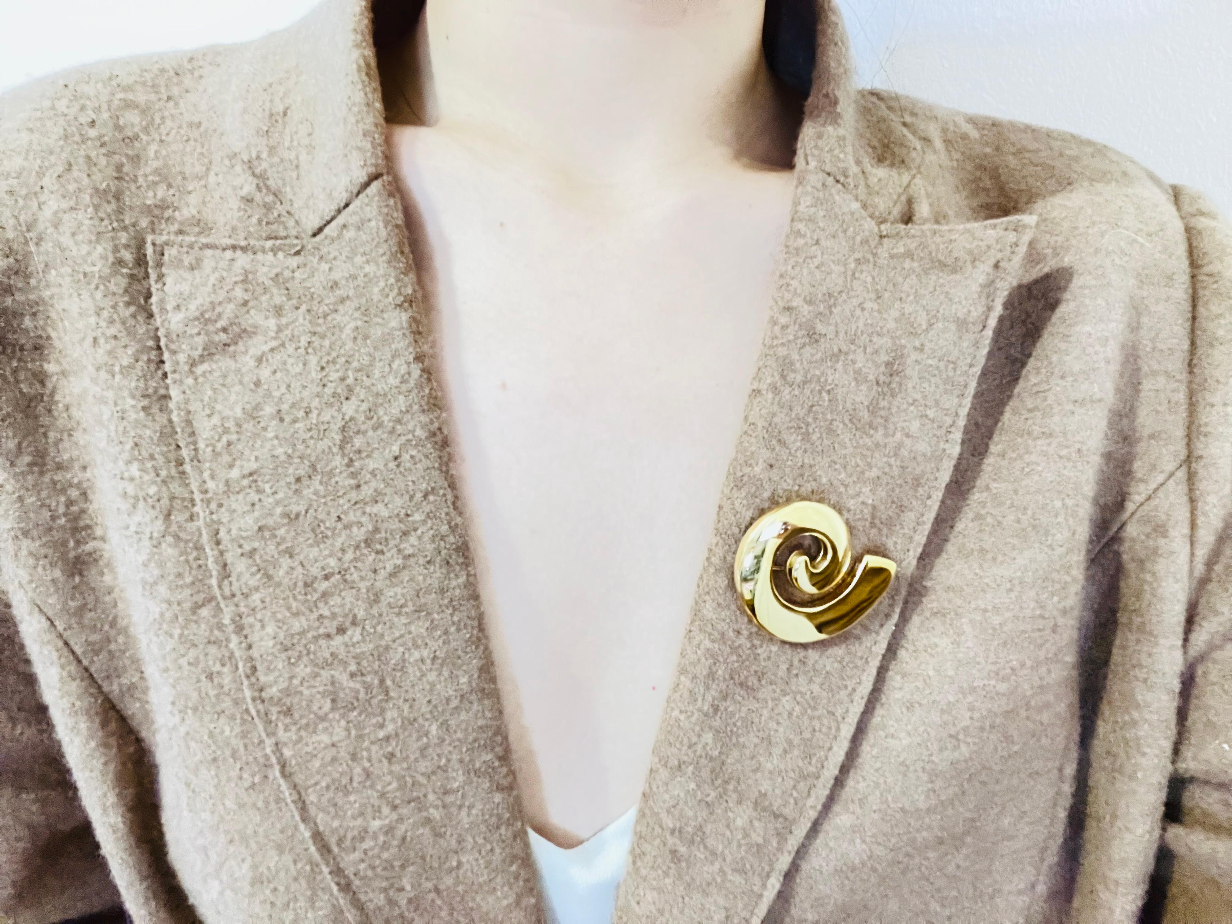 Givenchy Vintage Años 80 Gran Broche Espiral Caracol Modernista Chunky en venta 1