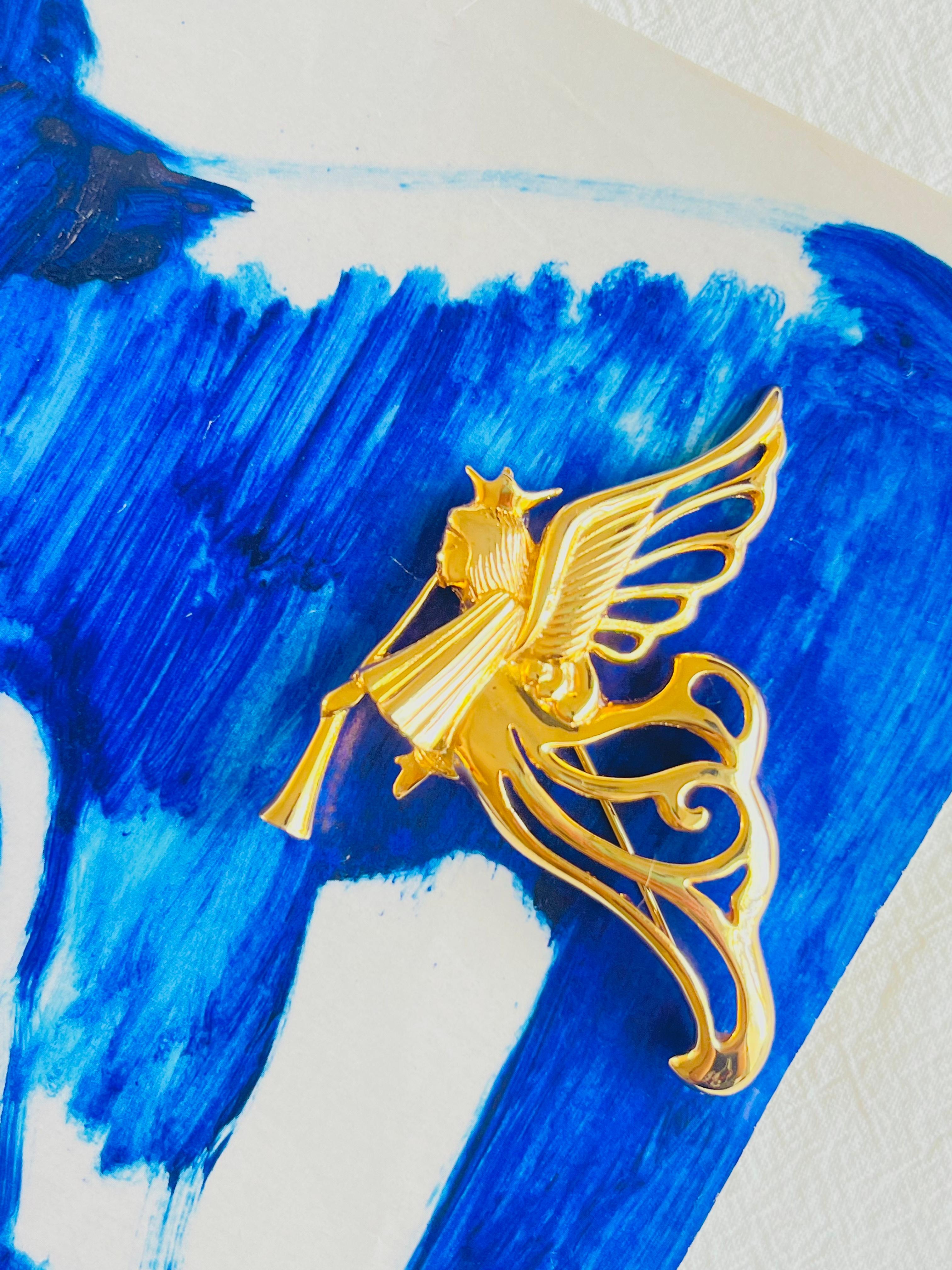 Art Deco Givenchy Vintage 1980s Large Heaven Angel Flying Wing Trumpet Openwork Brooch For Sale