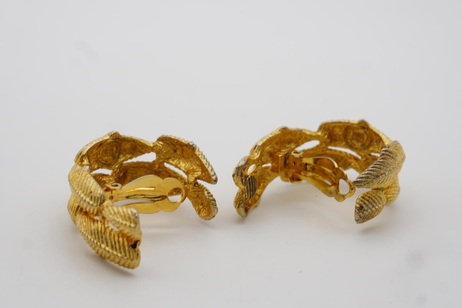 Givenchy Vintage 1980s Large Leaf Half Circle Hoop Chunky Clip Gold Earrings For Sale 8