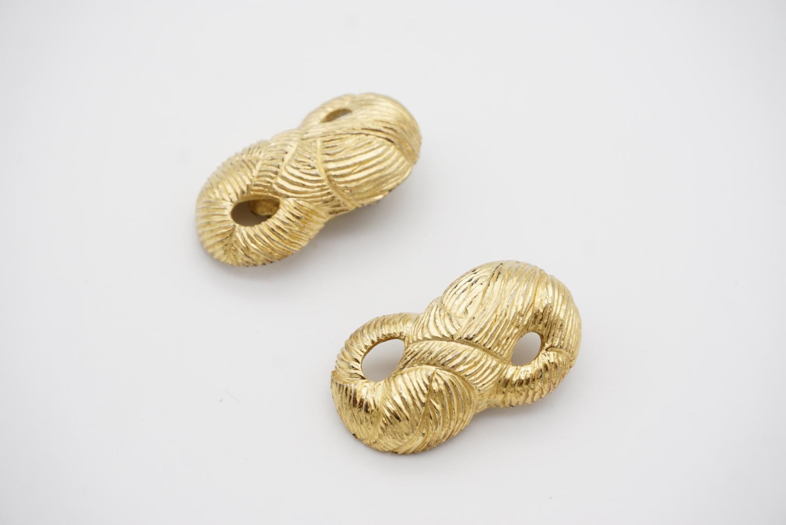 Givenchy Vintage 1980s Large Textured Peanut No 8 Openwork Chunky Clip Earrings 7