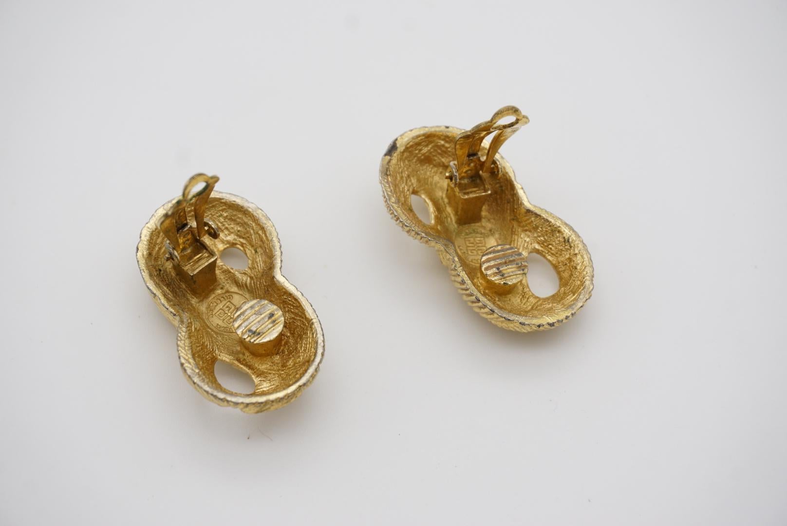 Givenchy Vintage 1980s Large Textured Peanut No 8 Openwork Chunky Clip Earrings 8