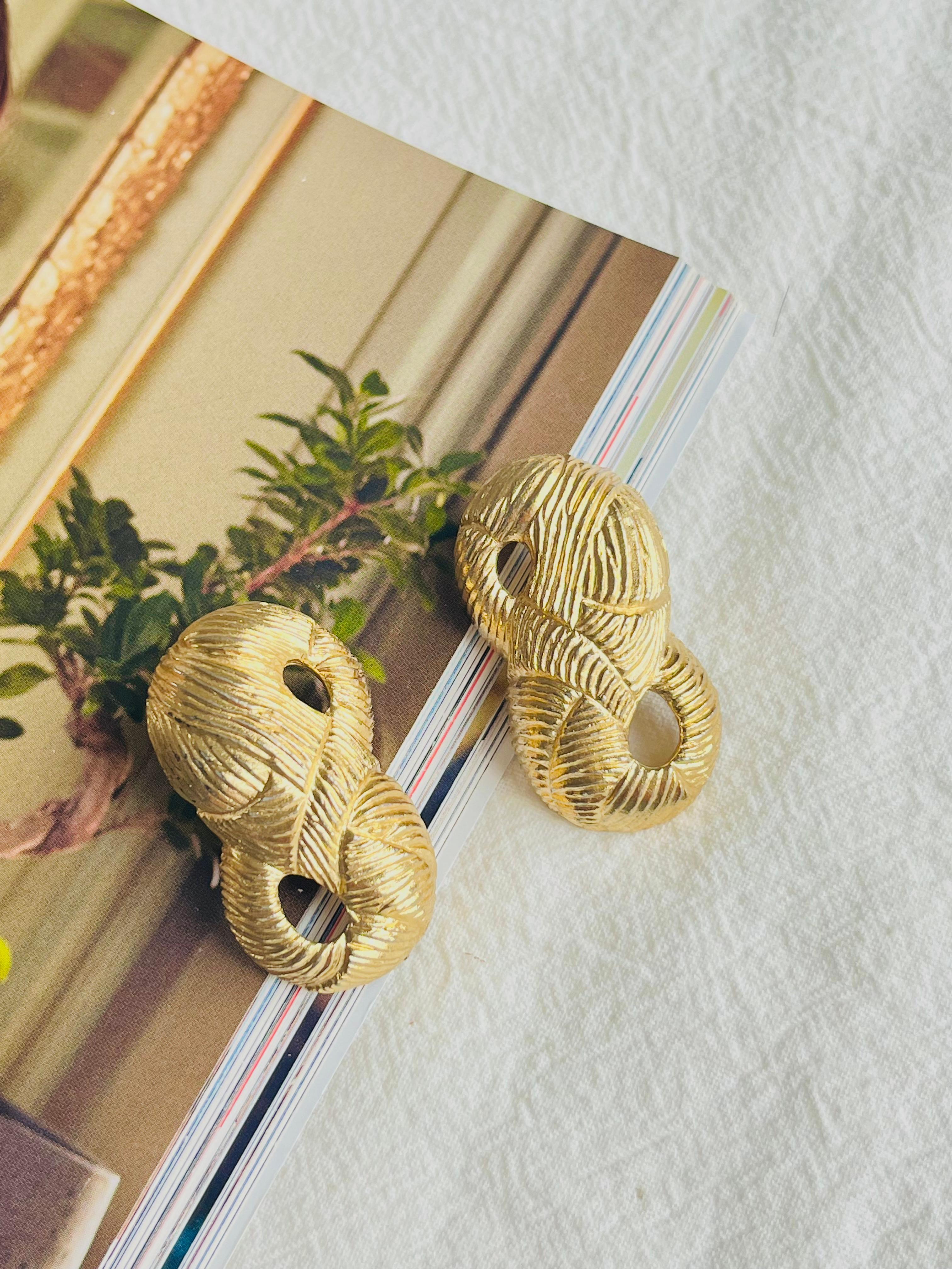Art Deco Givenchy Vintage 1980s Large Textured Peanut No 8 Openwork Chunky Clip Earrings