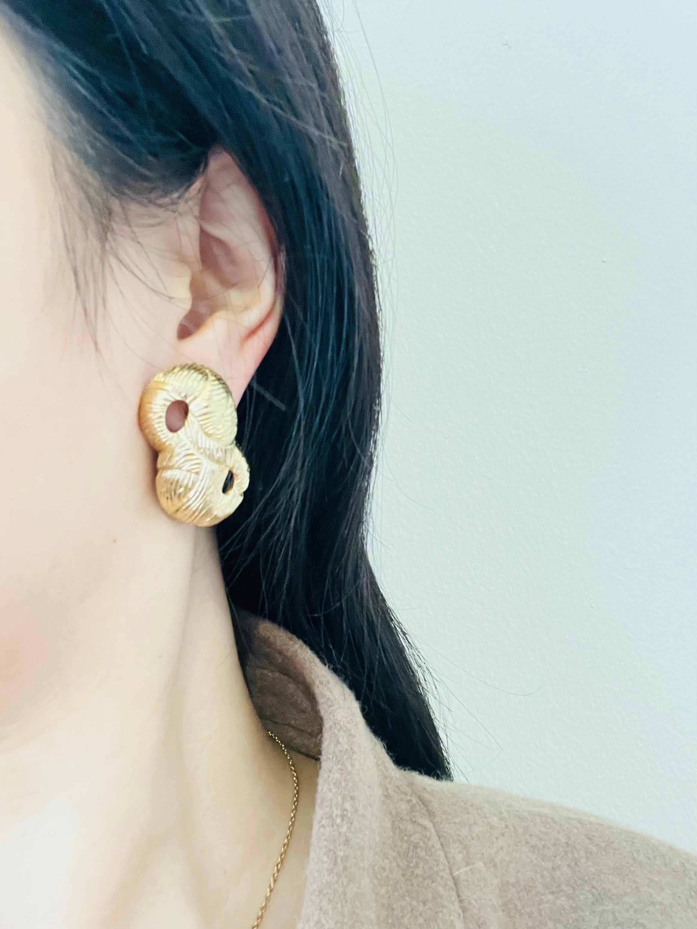 Givenchy Vintage 1980s Large Textured Peanut No 8 Openwork Chunky Clip Earrings 1