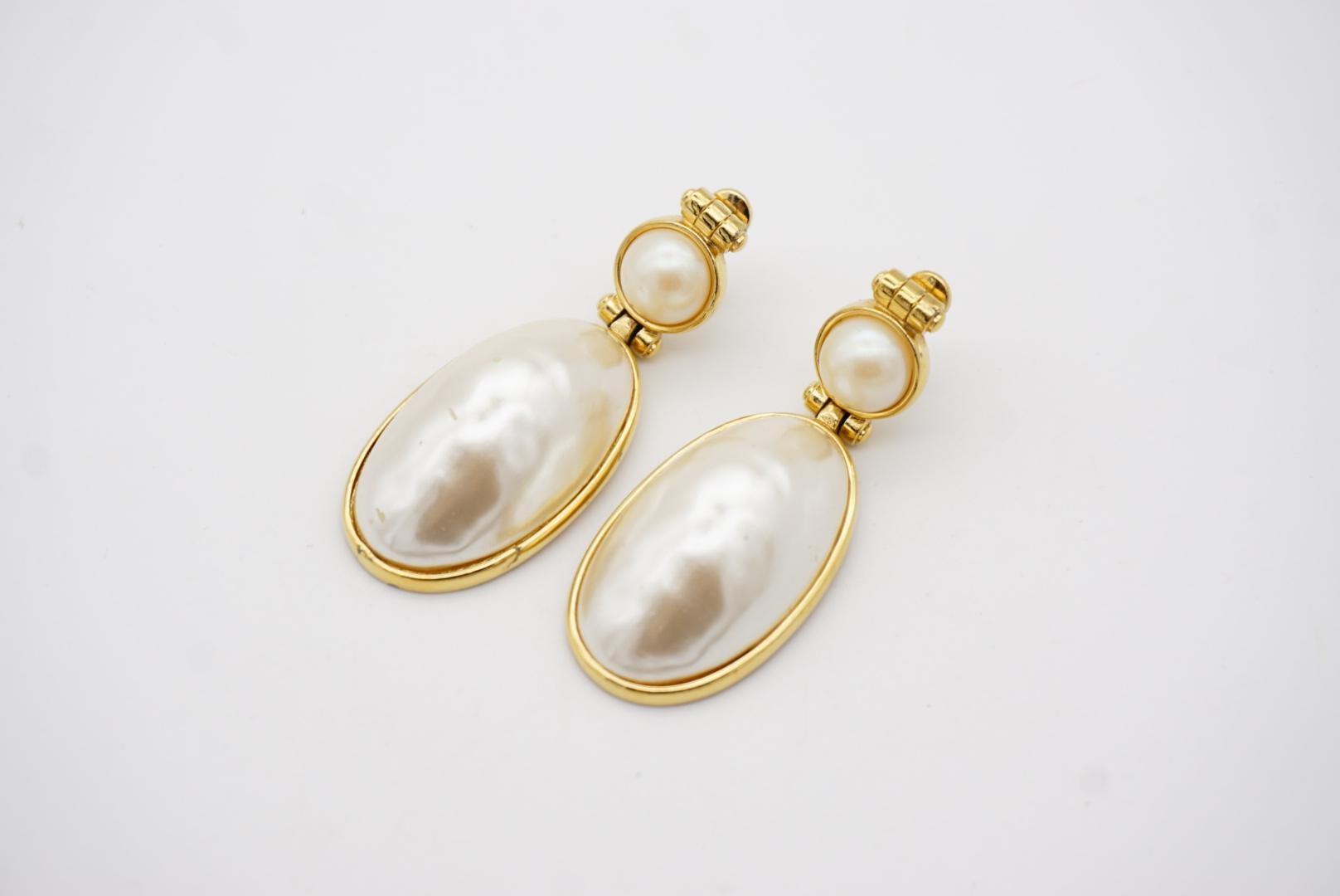 Givenchy Vintage 1980s Large White Oval Circle Pearl Elegant Drop Clip Earrings 6