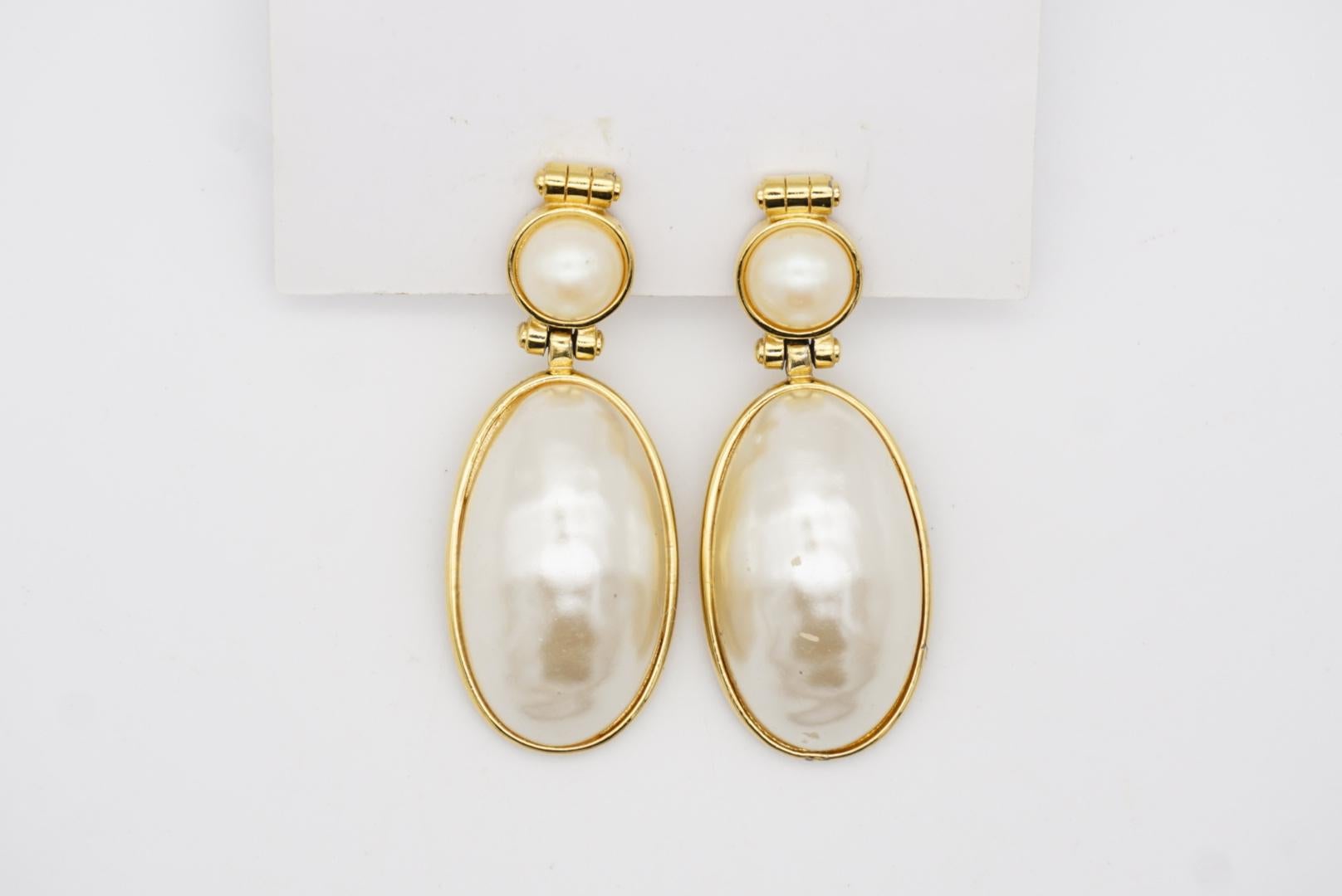 Givenchy Vintage 1980s Large White Oval Circle Pearl Elegant Drop Clip Earrings 3