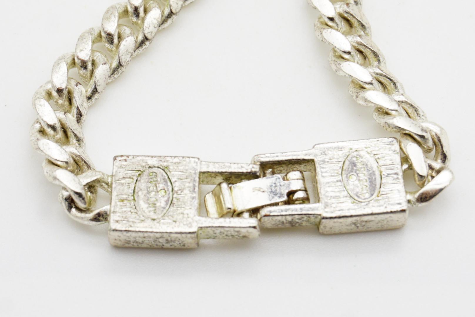 Givenchy Vintage 1980 Logo Cuban Chain Link Interlocked Silver Collana Lunga in vendita 5