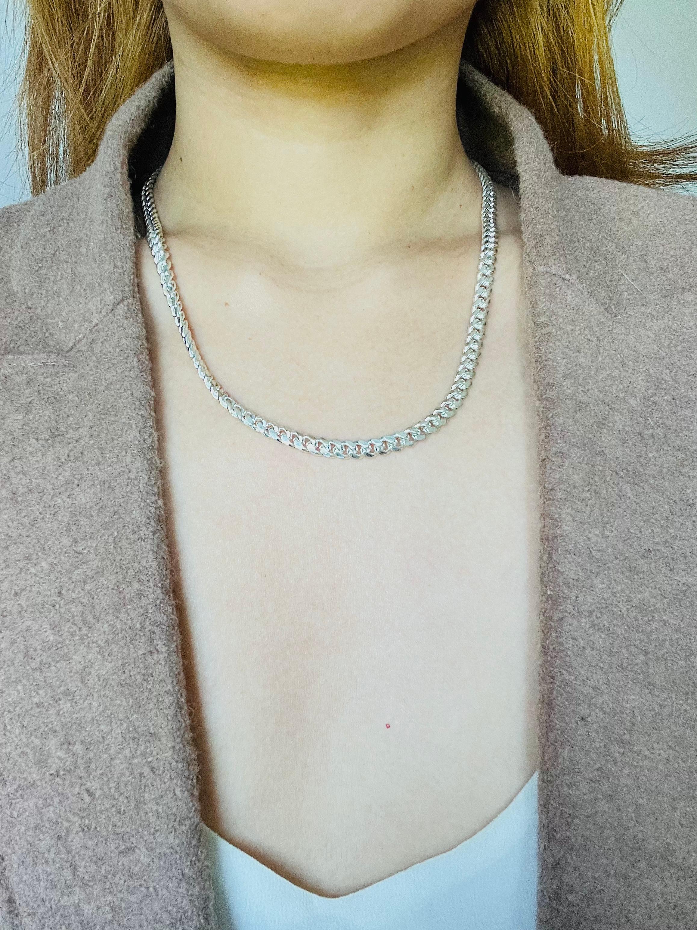 da uomo o donna Givenchy Vintage 1980 Logo Cuban Chain Link Interlocked Silver Collana Lunga in vendita