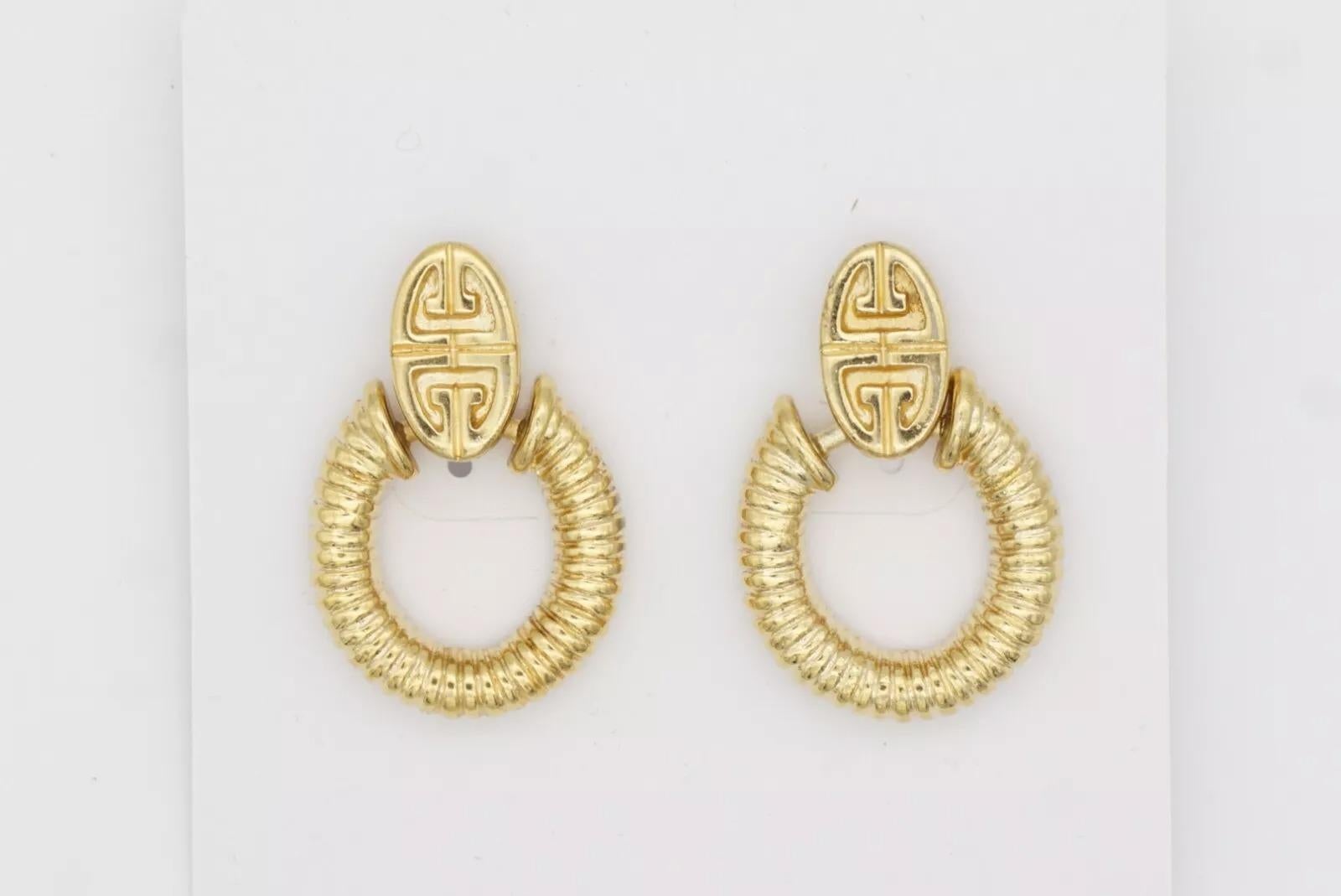 Givenchy Vintage 1980s Logo Monogram Door Knocker Oval Hoop Pierced Earrings For Sale 3