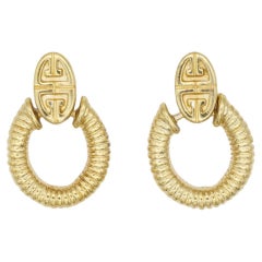 Givenchy, boucles d'oreilles vintage des années 1980 avec logo et monogramme « Door Knocker Oval Hoop »