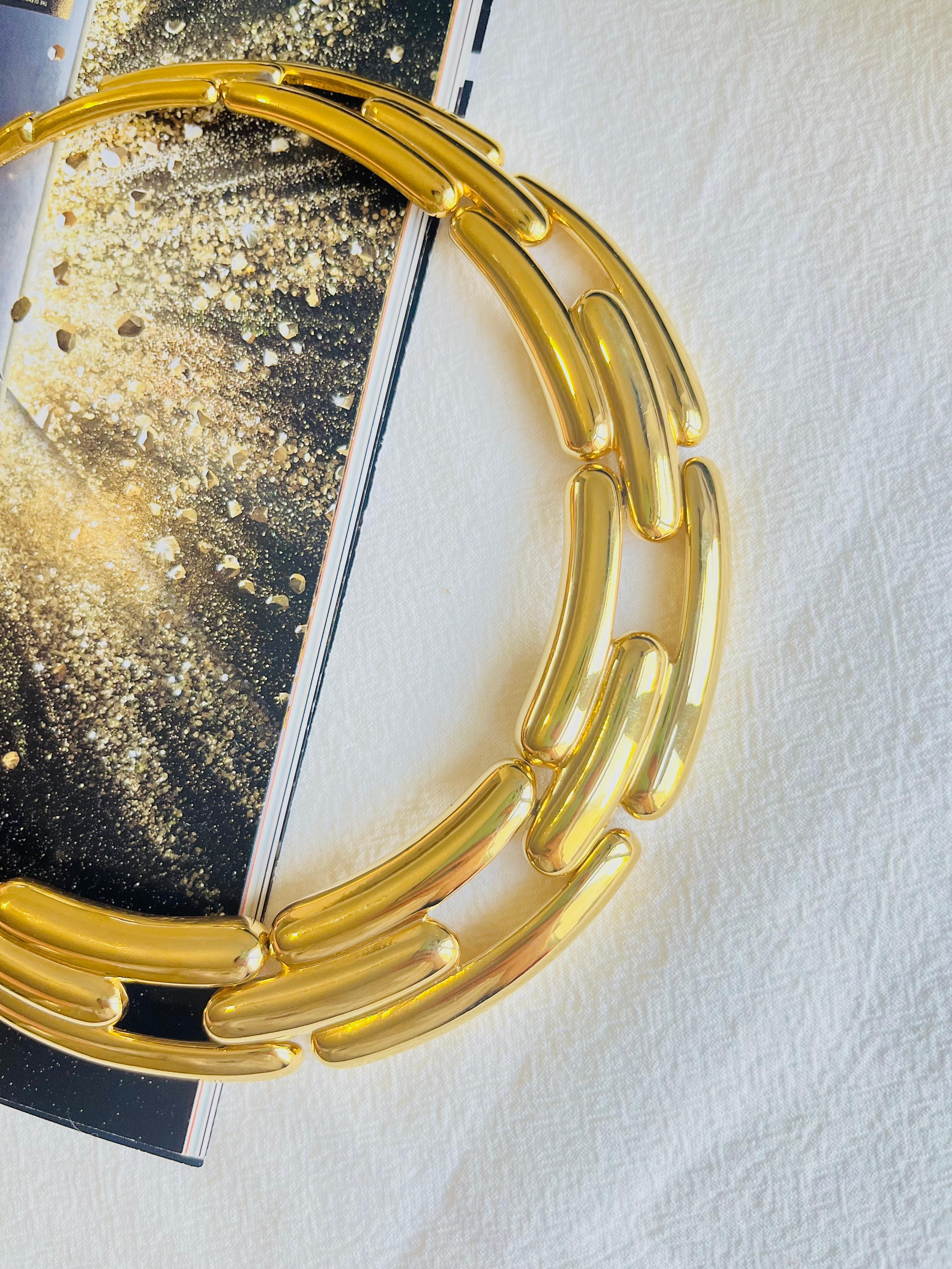 Women's or Men's Givenchy Vintage 1980s Watch Link Interlock Collar Choker Chunky Gold Necklace
