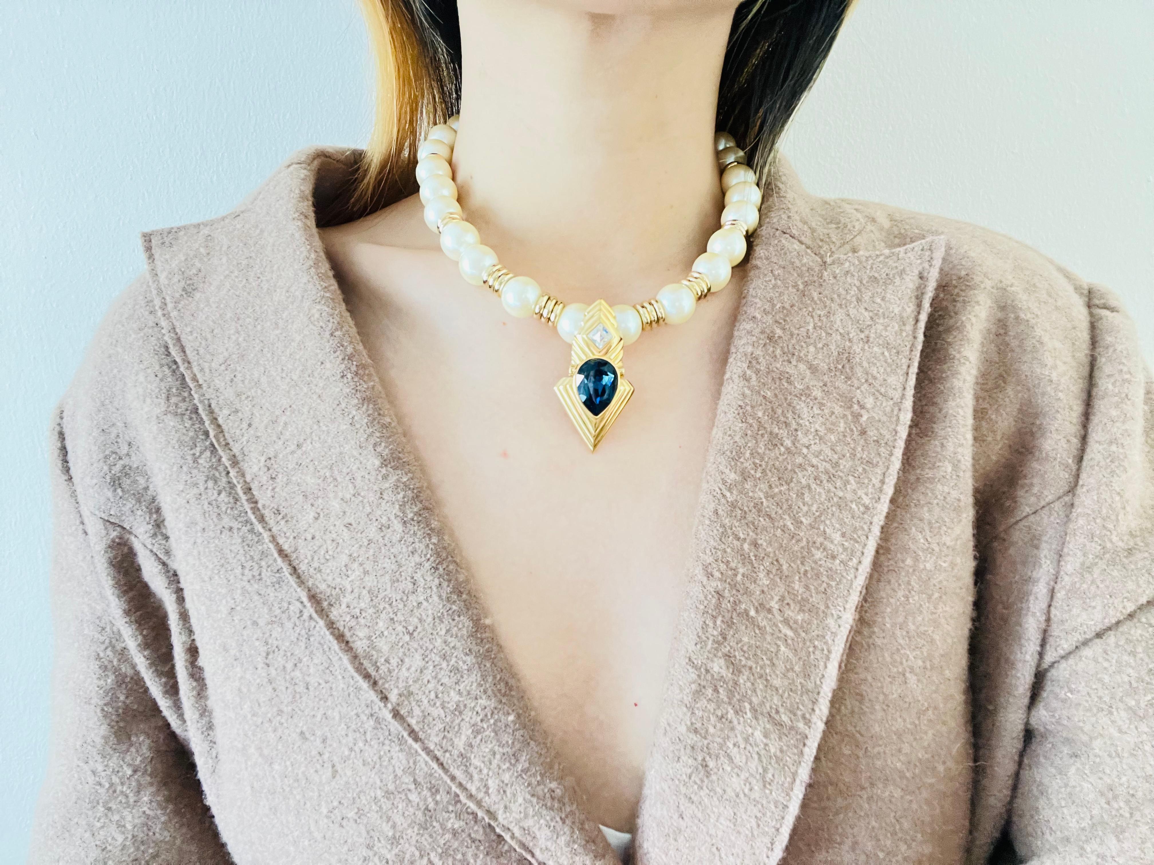 Givenchy Vintage 1990s Large White Pearl Sapphire Crystals Gold Pendant Necklace For Sale 2