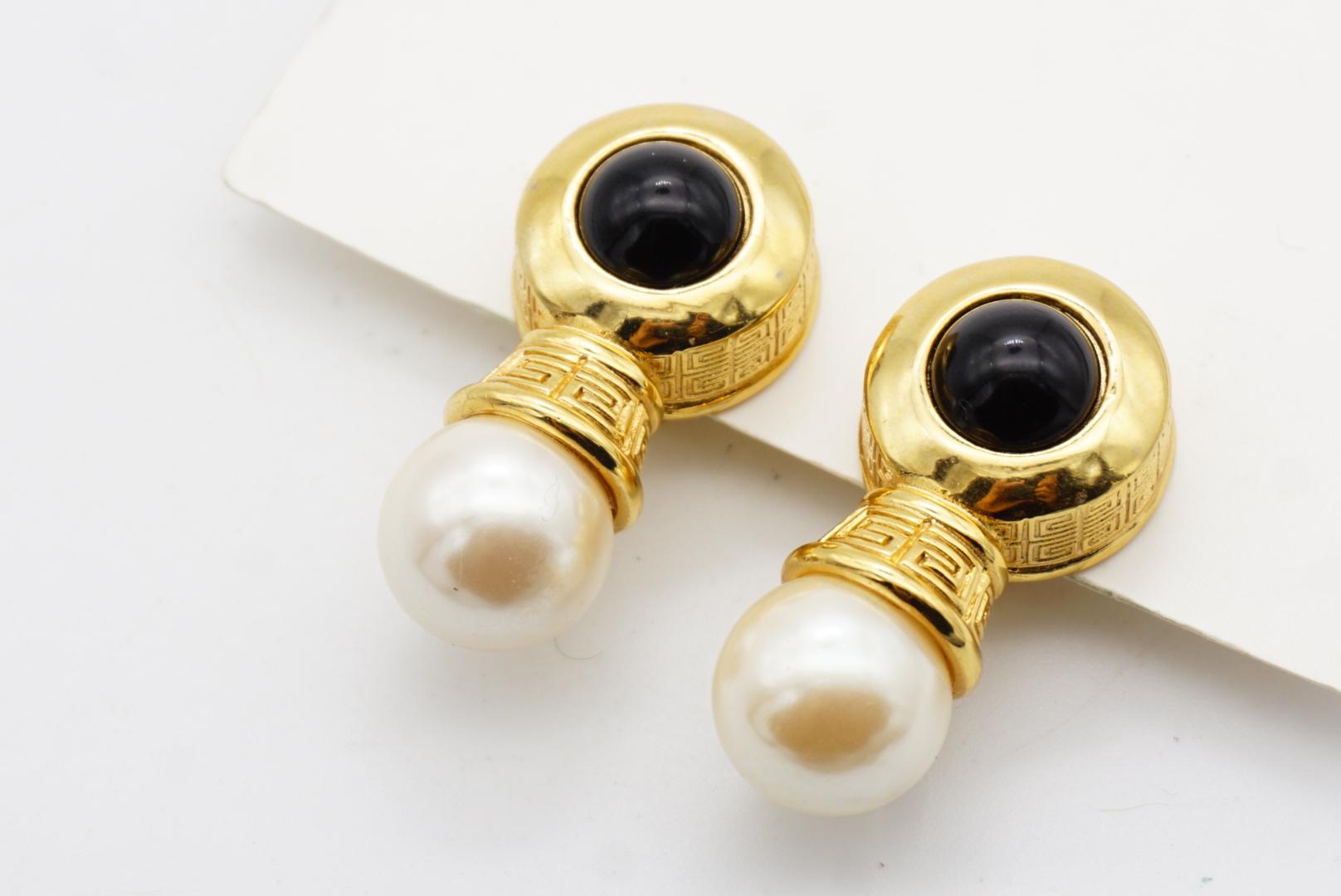 Givenchy Vintage 4G Logo Monogramm Onyx Cabochon Weiß Perle Gold Clip-Ohrringe im Angebot 4