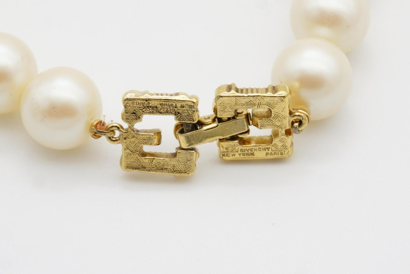 Givenchy Vintage Baroque Sapphire Square Pendant Large White Pearls Necklace For Sale 9