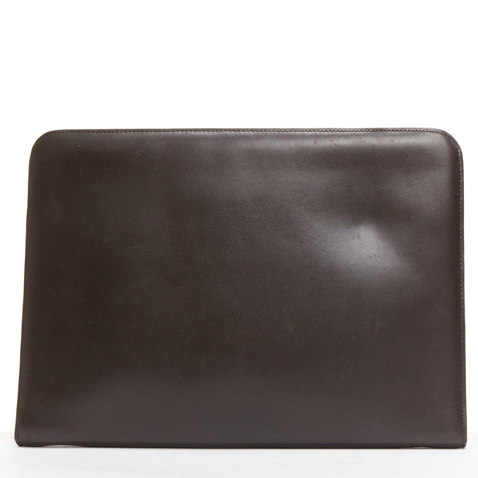 GIVENCHY Cartera sobredimensionada con cremallera en piel lisa marrón vintage en Bastante bueno estado para la venta en Hong Kong, NT