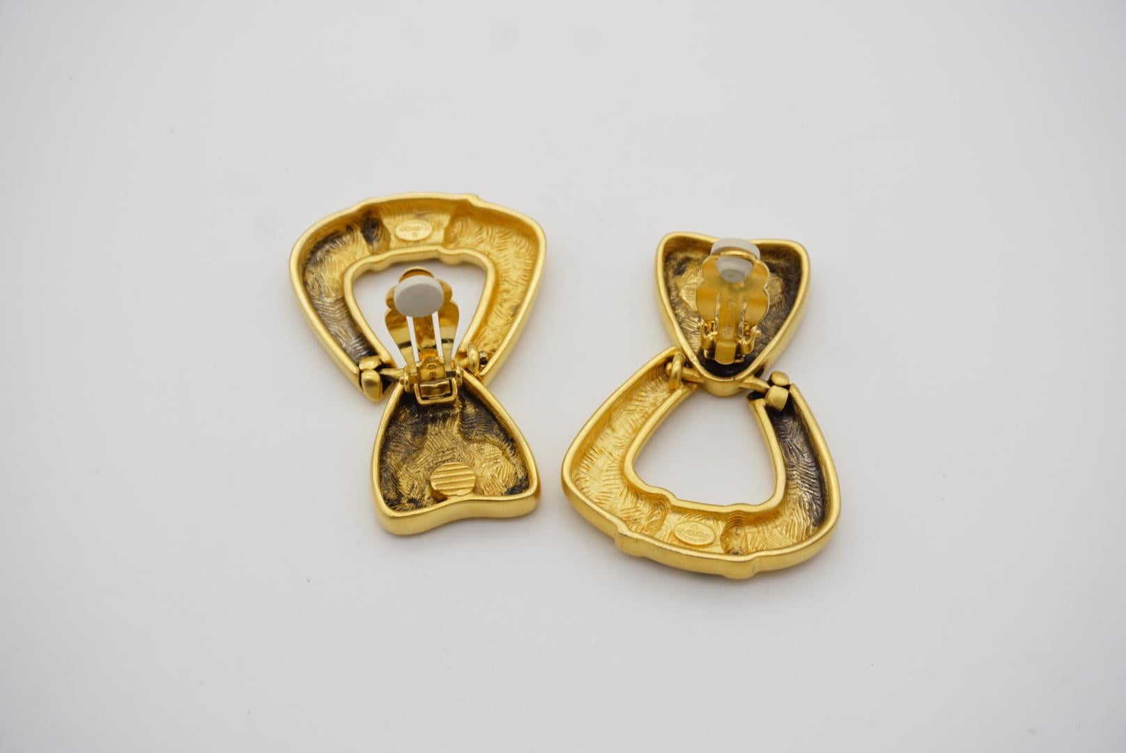 Givenchy Vintage Chunky Matte Triangle Heart Love Black Gold Hoop Clip Earrings 4