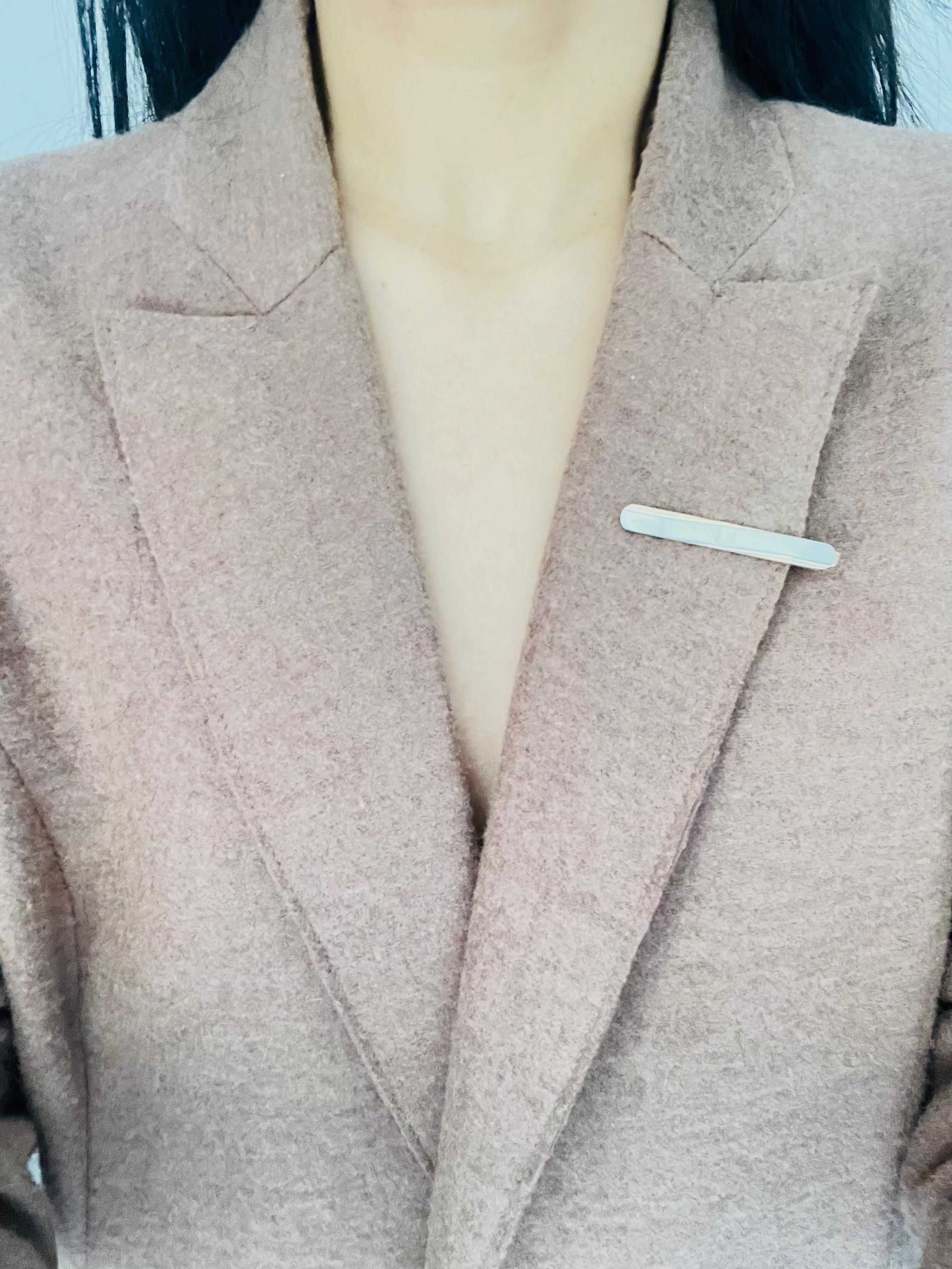 Givenchy Vintage Classic 4G Hallmark Logo Grey Silver Gold Tie Clip Pin Bar For Sale 1