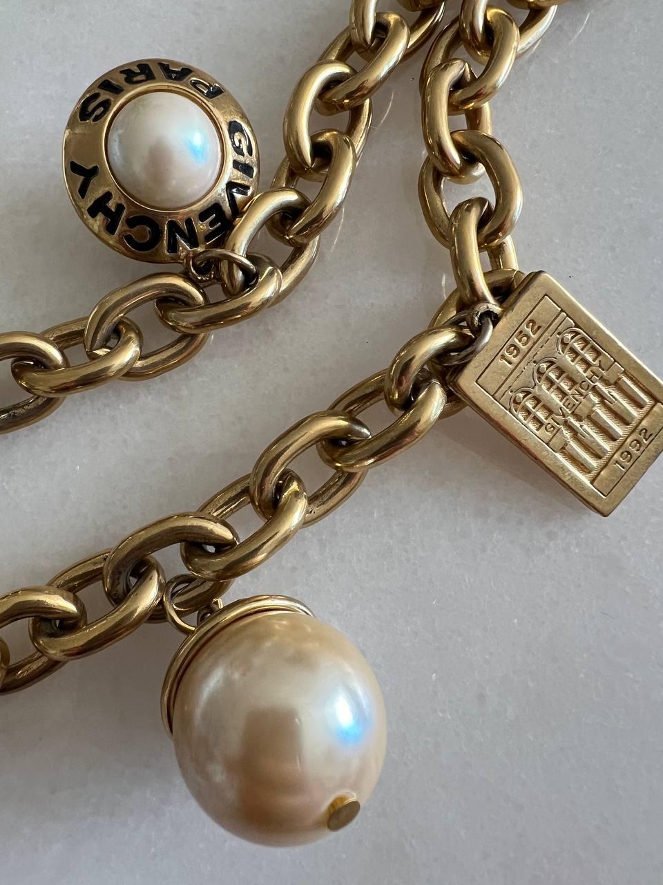Givenchy vintage double chain necklace, 1992 In Good Condition For Sale In New York, NY