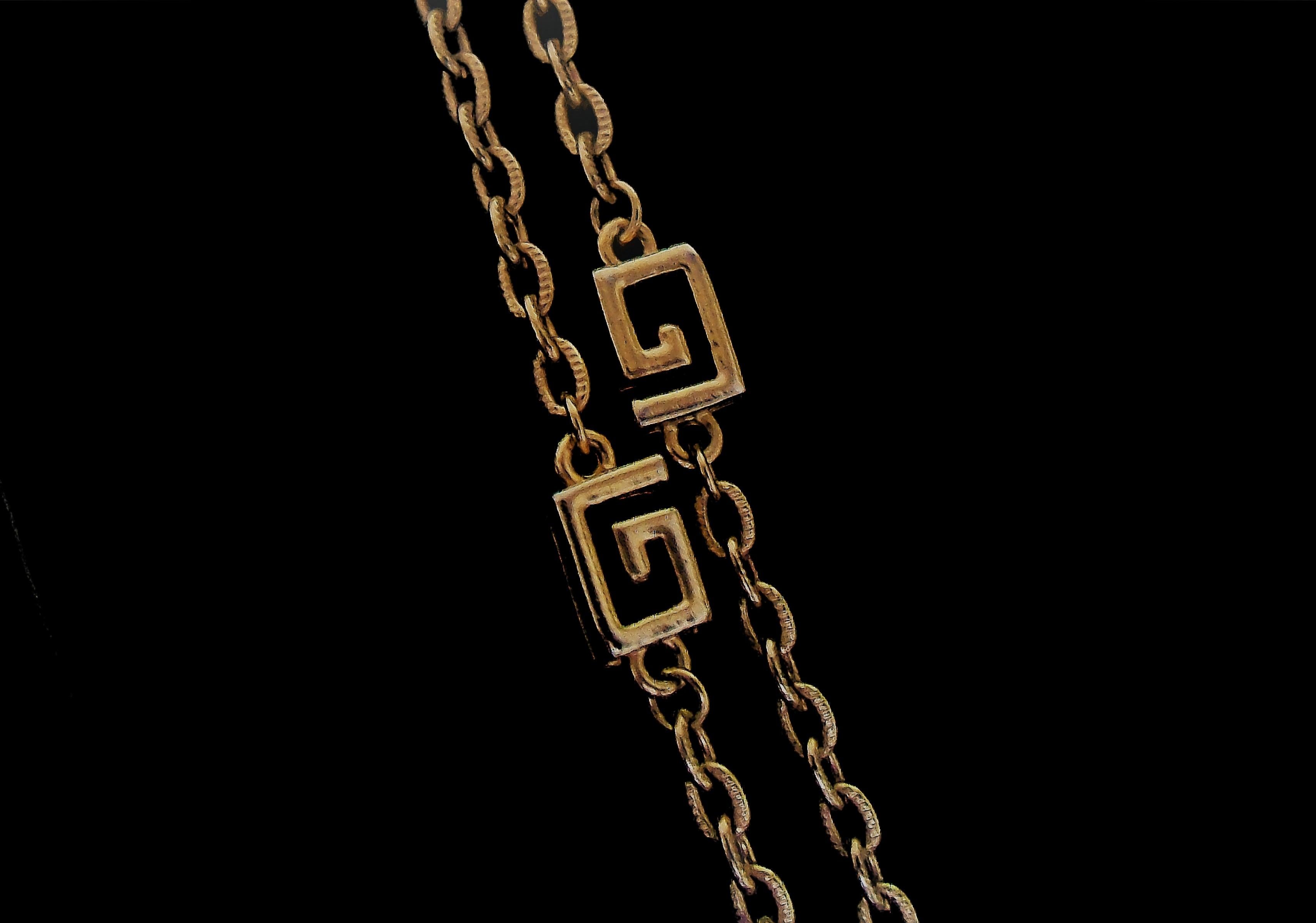 Givenchy, Vintage Gold Tone 4G Sautoir Necklace, France, C.1980's In Good Condition For Sale In Chatham, CA