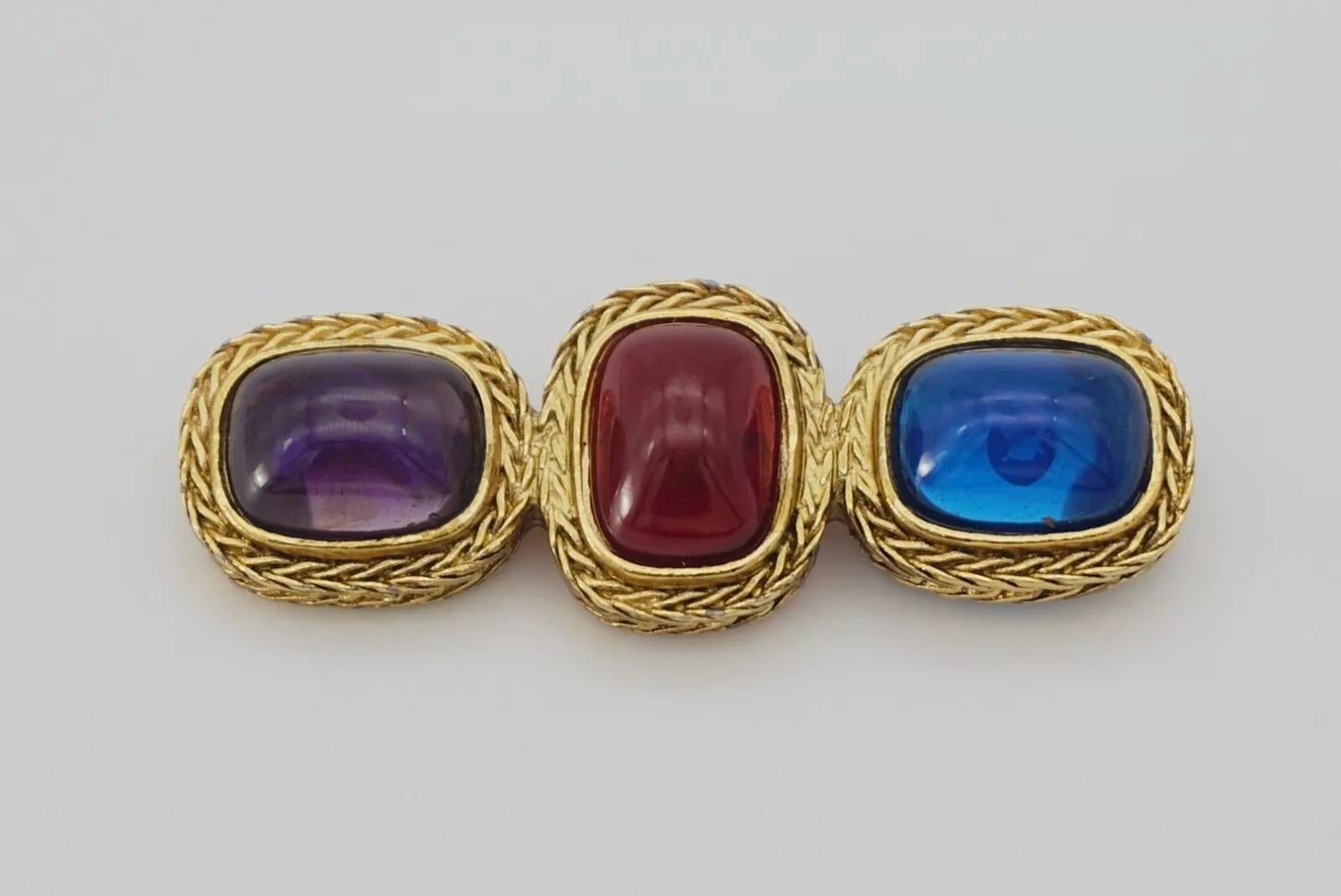 Givenchy Broche vintage Gripoix avec améthyste, rubis, saphir et trois cristaux en forme de barre 4