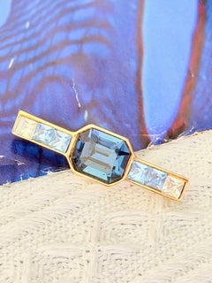 Broche Givenchy Vintage Gripoix, dorée, bleu marine, octogonale, carrée, avec cristaux transparents