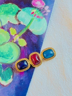 Givenchy Vintage – Kultige, klobige, lange Brosche mit Gripoix-Motiv aus Gold, Saphir, Rubin und Amethyst