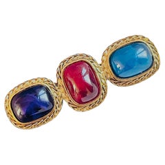 Givenchy Vintage – Kultige, klobige, lange Brosche mit Gripoix-Motiv aus Gold, Saphir, Rubin und Amethyst