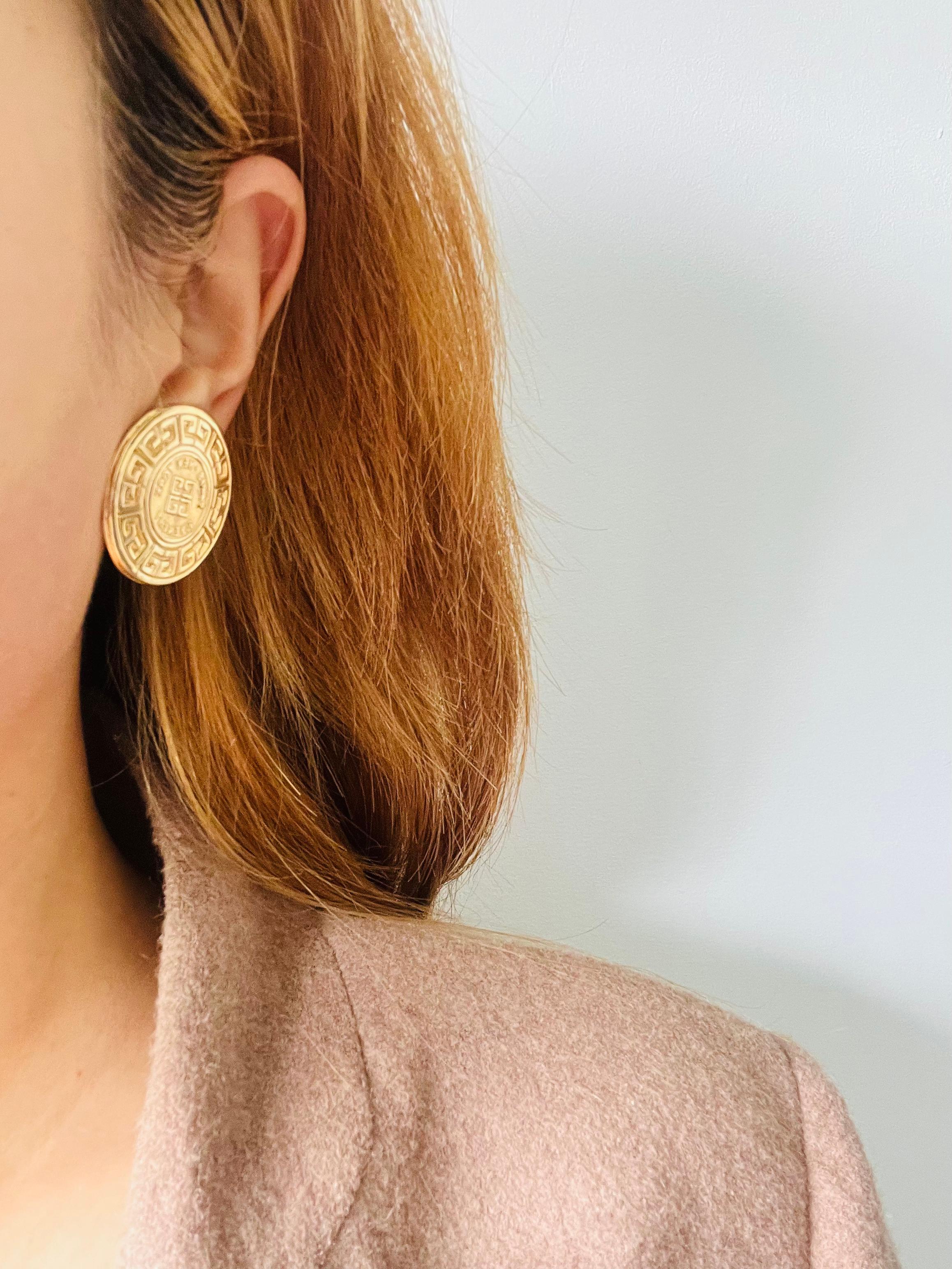 Women's or Men's Givenchy Vintage Large 4G Logo Monogram Relief Medallion Button Clip Earrings For Sale