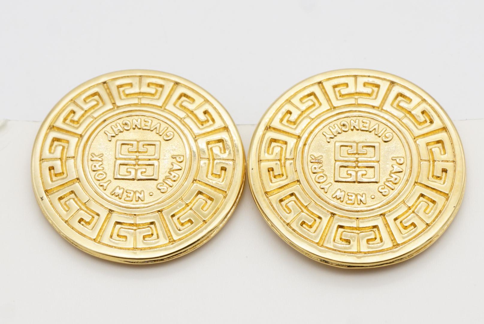 Givenchy Vintage Large 4G Logo Monogram Relief Medallion Button Clip Earrings For Sale 3