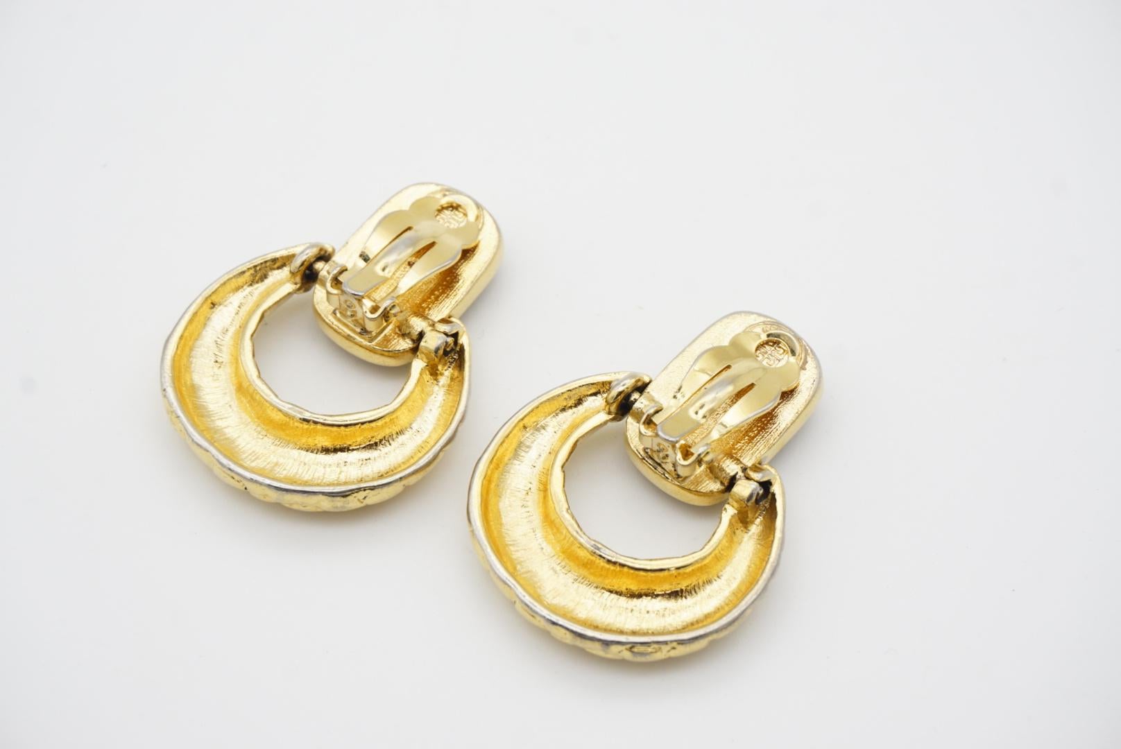 Givenchy Vintage Large Onyx Black Cabochon Knocker Chunky Hoop Clip Earrings For Sale 7