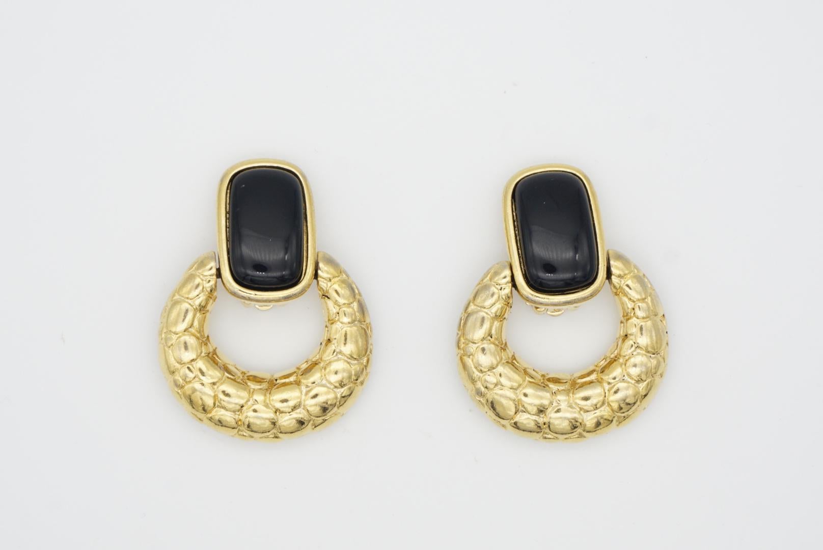 Givenchy Vintage Large Onyx Black Cabochon Knocker Chunky Hoop Clip Earrings For Sale 2