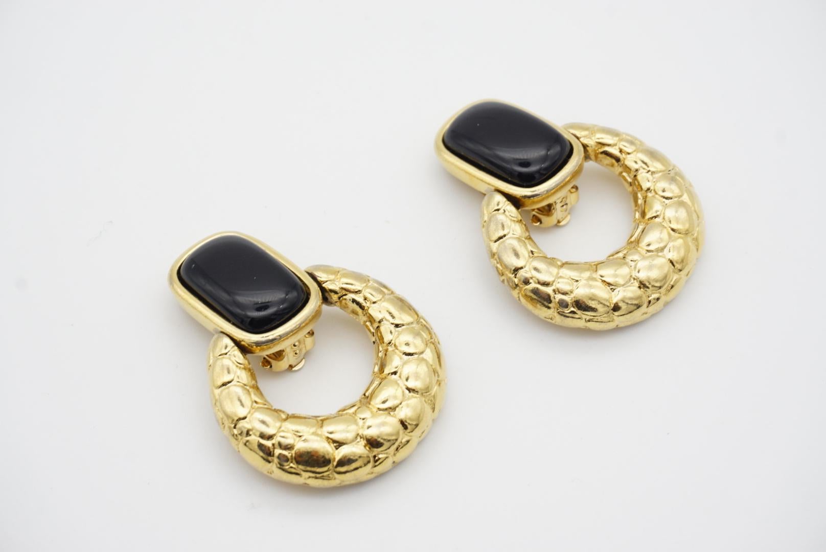 Givenchy Vintage Large Onyx Black Cabochon Knocker Chunky Hoop Clip Earrings For Sale 4
