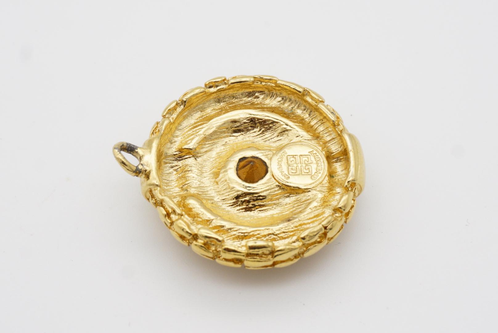 Givenchy Vintage Large Textured Round Polygon Sparking Crystal Gold Pendant For Sale 6