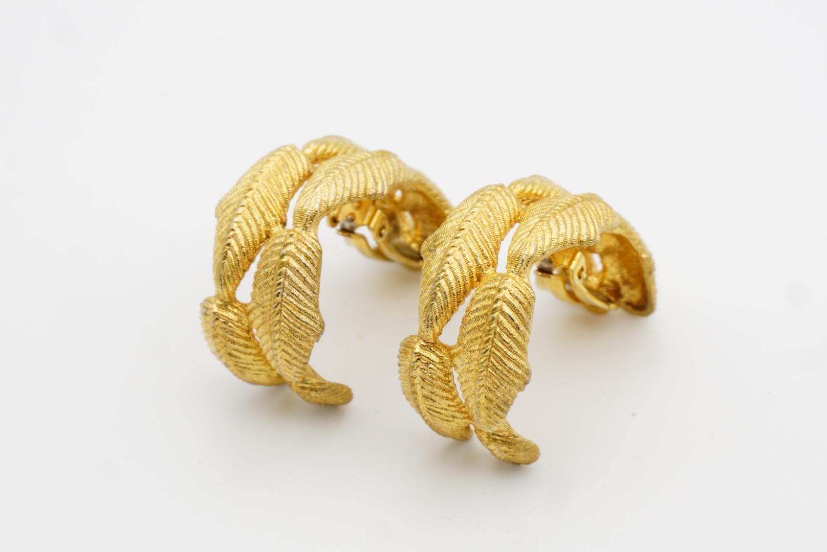 Givenchy Vintage Massive Double Leaf Circle Hoop Dome Chunky Clip Gold Earrings For Sale 10