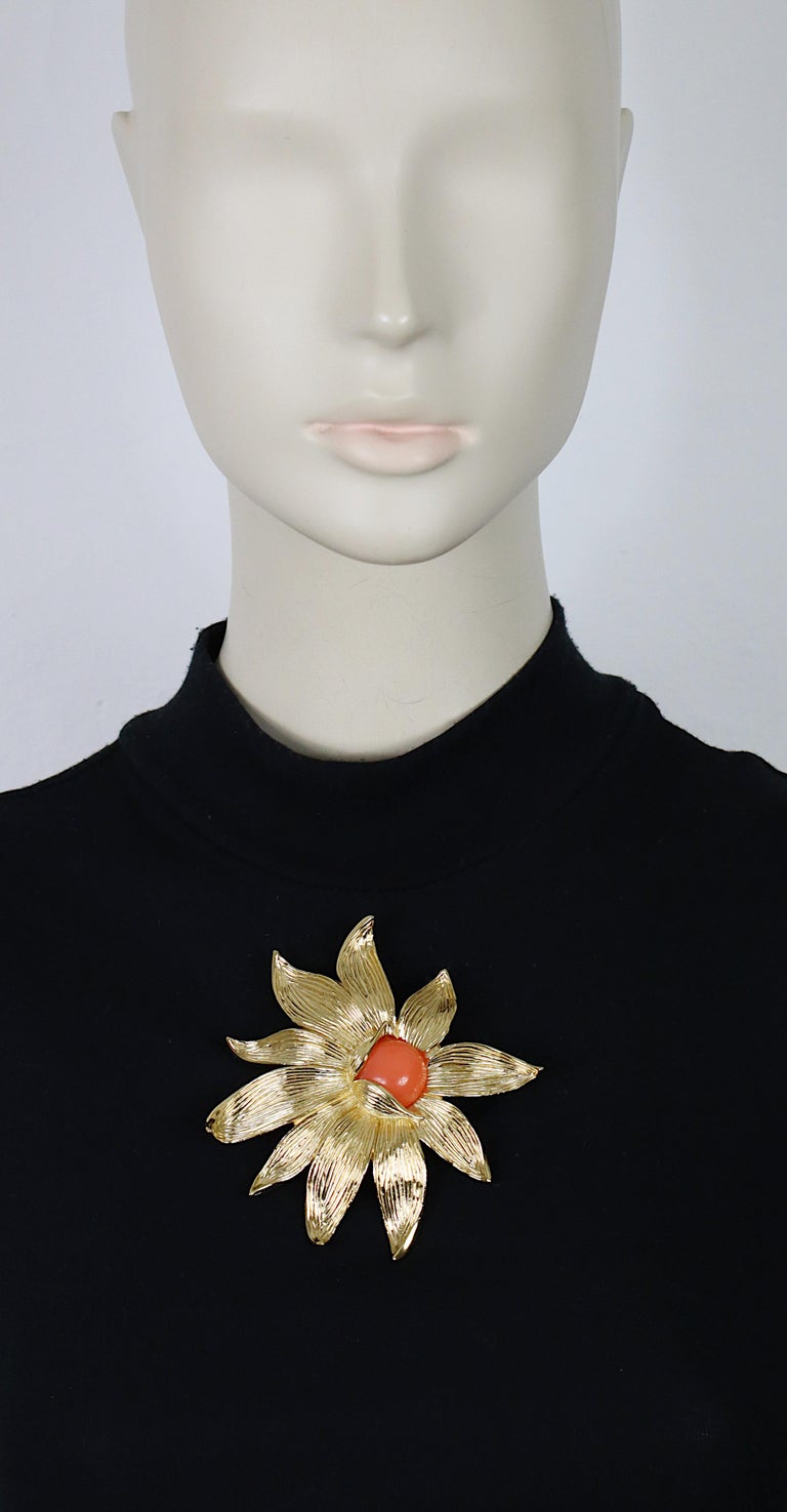 GIVENCHY Vintage Massive Flower Brooch For Sale at 1stDibs