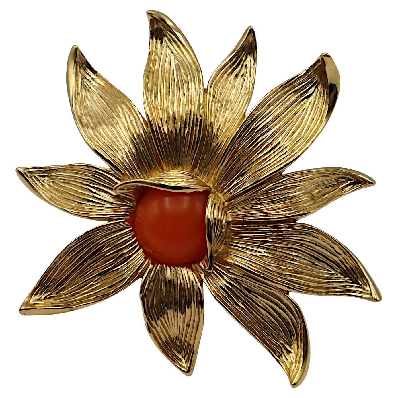 Givenchy Brooches - 23 For Sale at 1stDibs | vintage givenchy