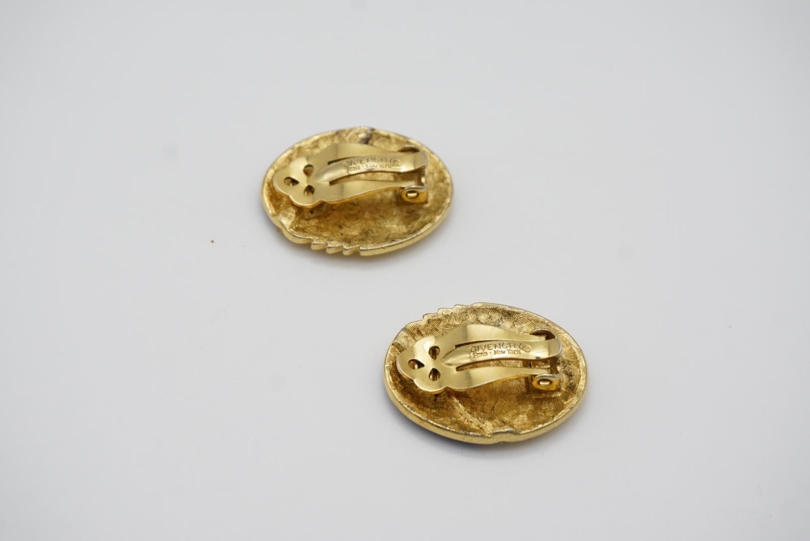 Givenchy Vintage Navy Blue Oval Fan Shell Crystals Glow Oval Gold Clip Earrings For Sale 8