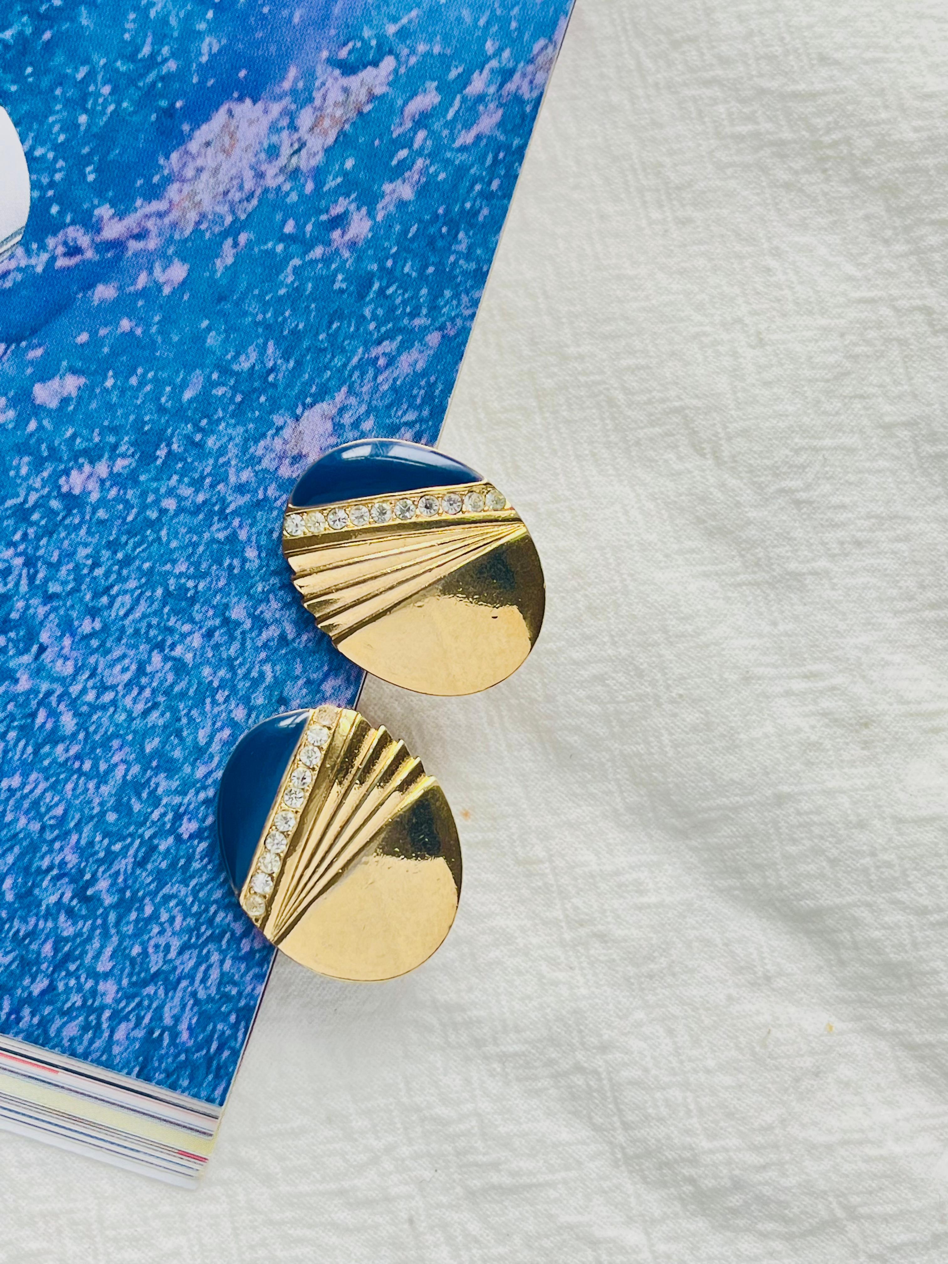 Givenchy Vintage Navy Blue Oval Fan Shell Crystals Glow Oval Gold Clip Earrings In Good Condition In Wokingham, England