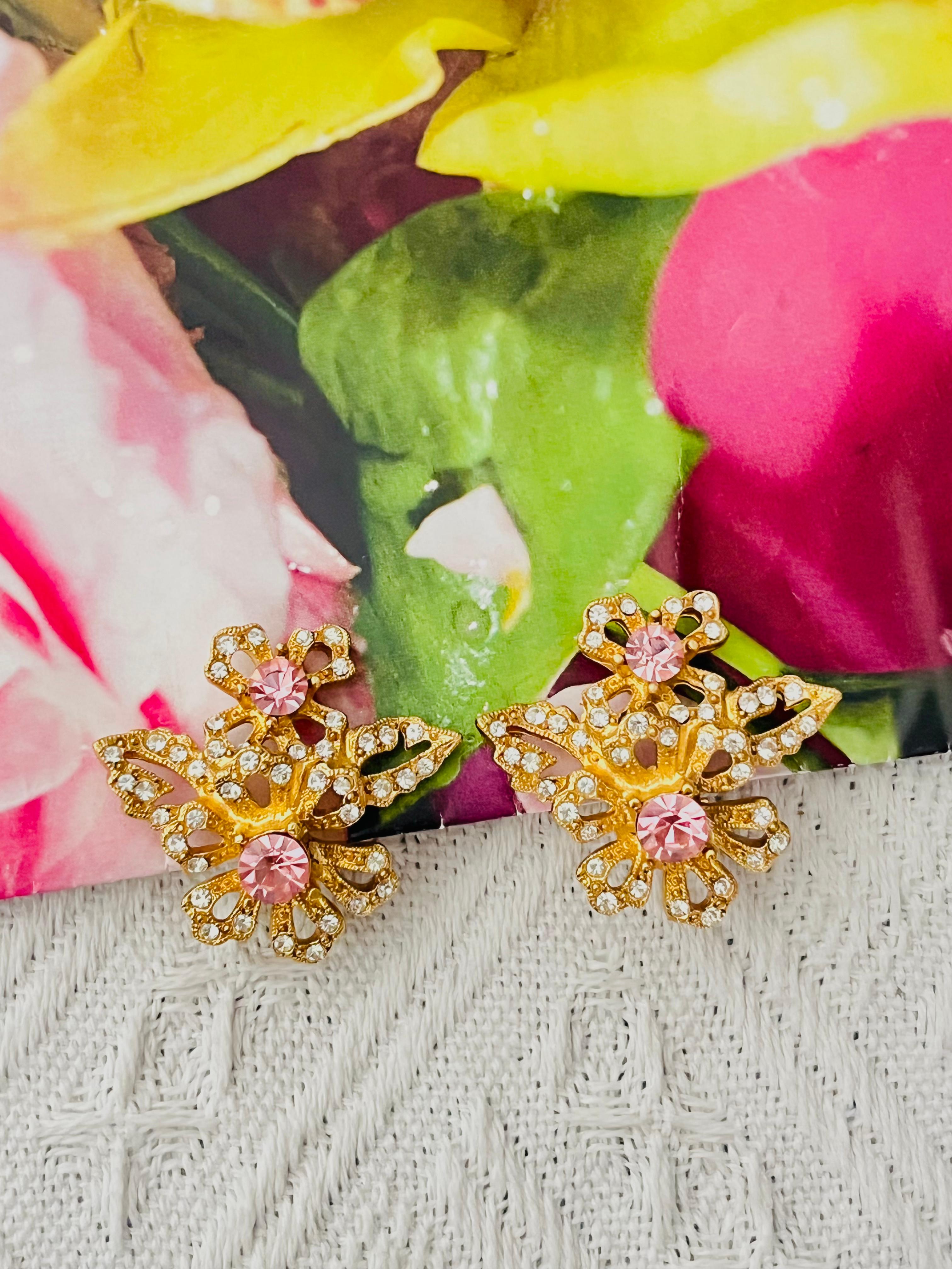 Givenchy Vintage Rosa Rose Cluster Kristall Double Flower Openwork Clip-Ohrringe im Zustand „Hervorragend“ im Angebot in Wokingham, England