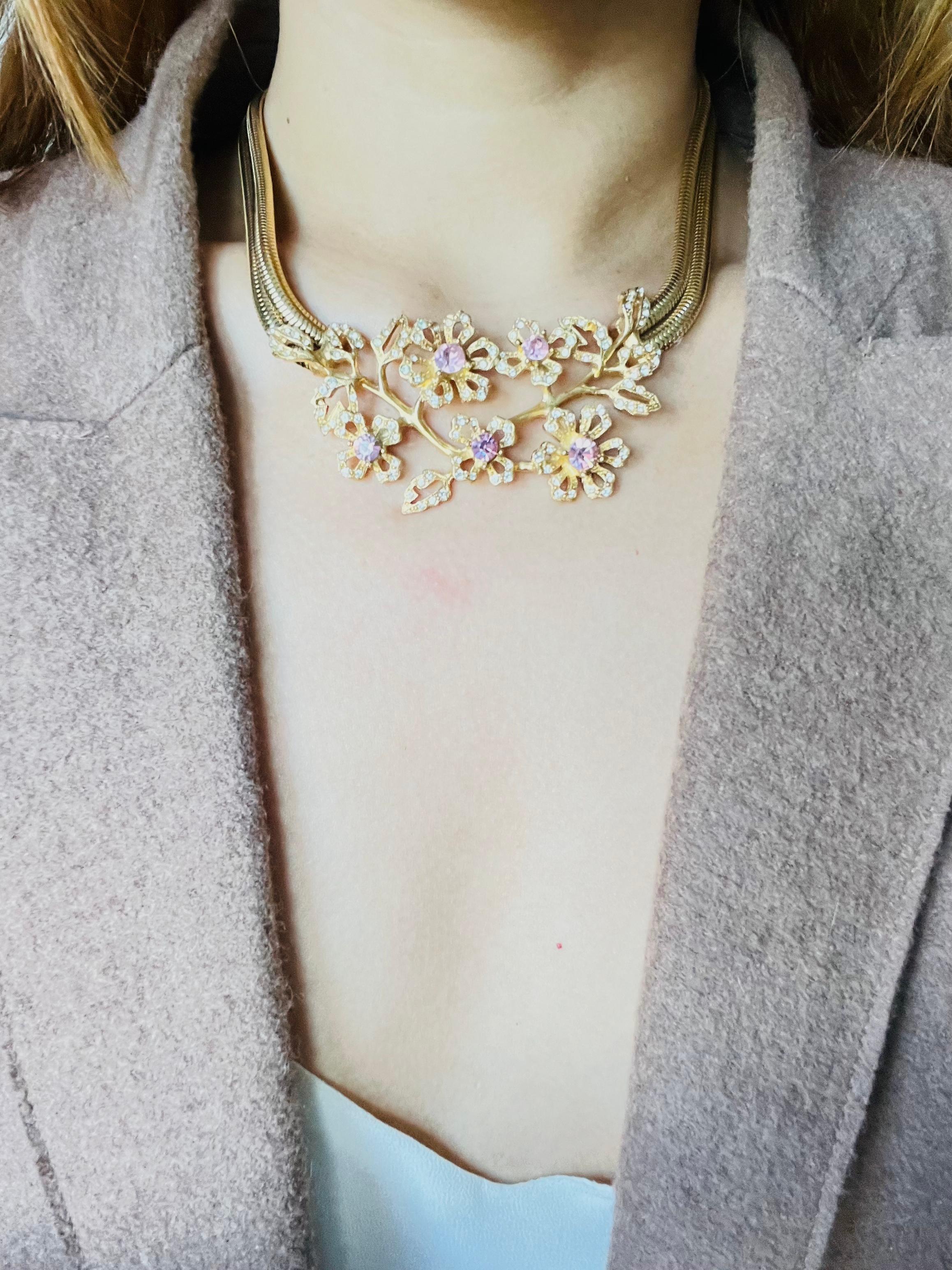 da uomo o donna Givenchy Vintage Rosa Cluster Cristalli Fiore Doppio Strato Collana Serpente in vendita