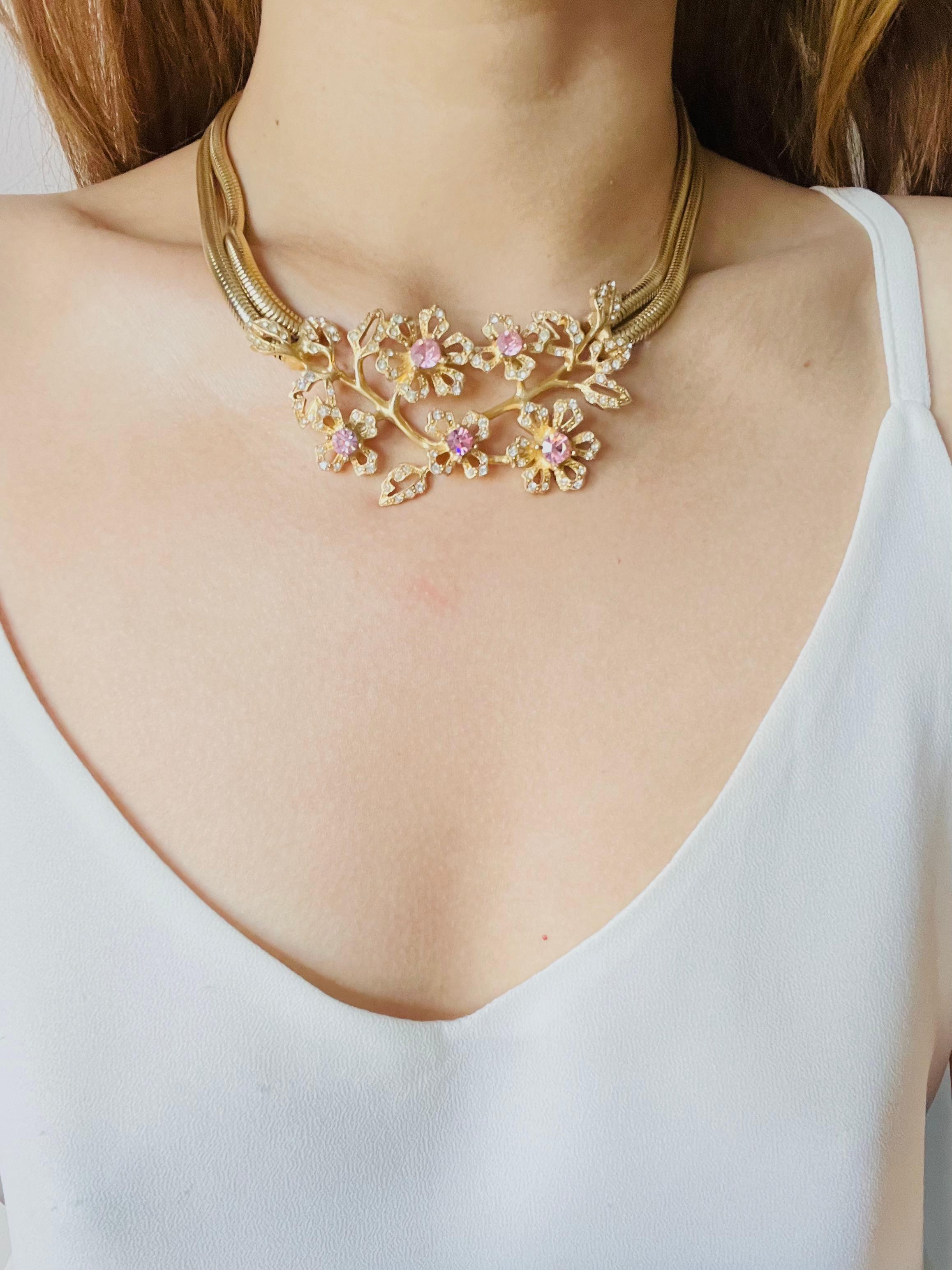 Givenchy Vintage Rosa Cluster Cristalli Fiore Doppio Strato Collana Serpente in vendita 3