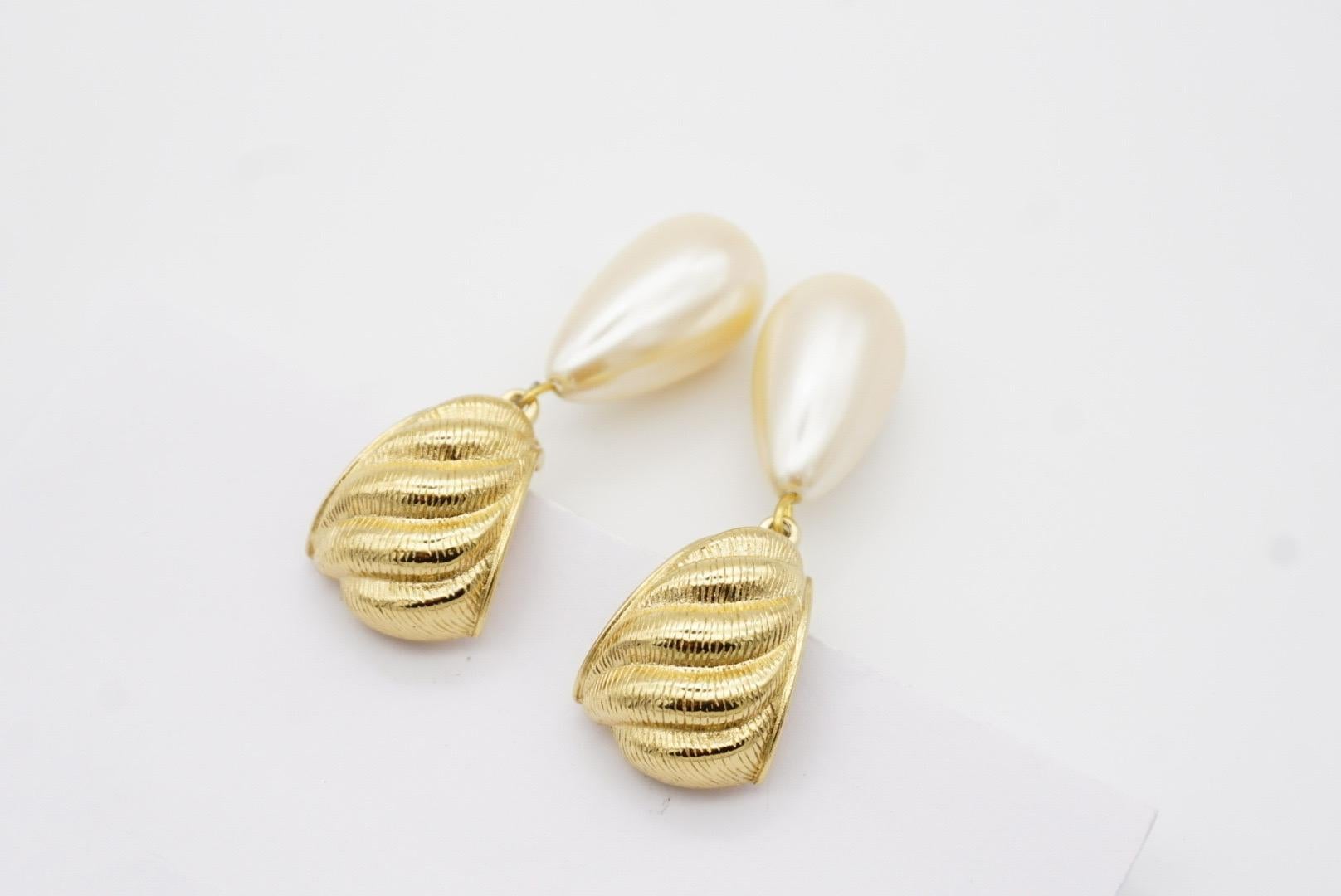 Givenchy Vintage Textured Hoop White Pearl Tear Water Drop Elegant Clip Earrings 8