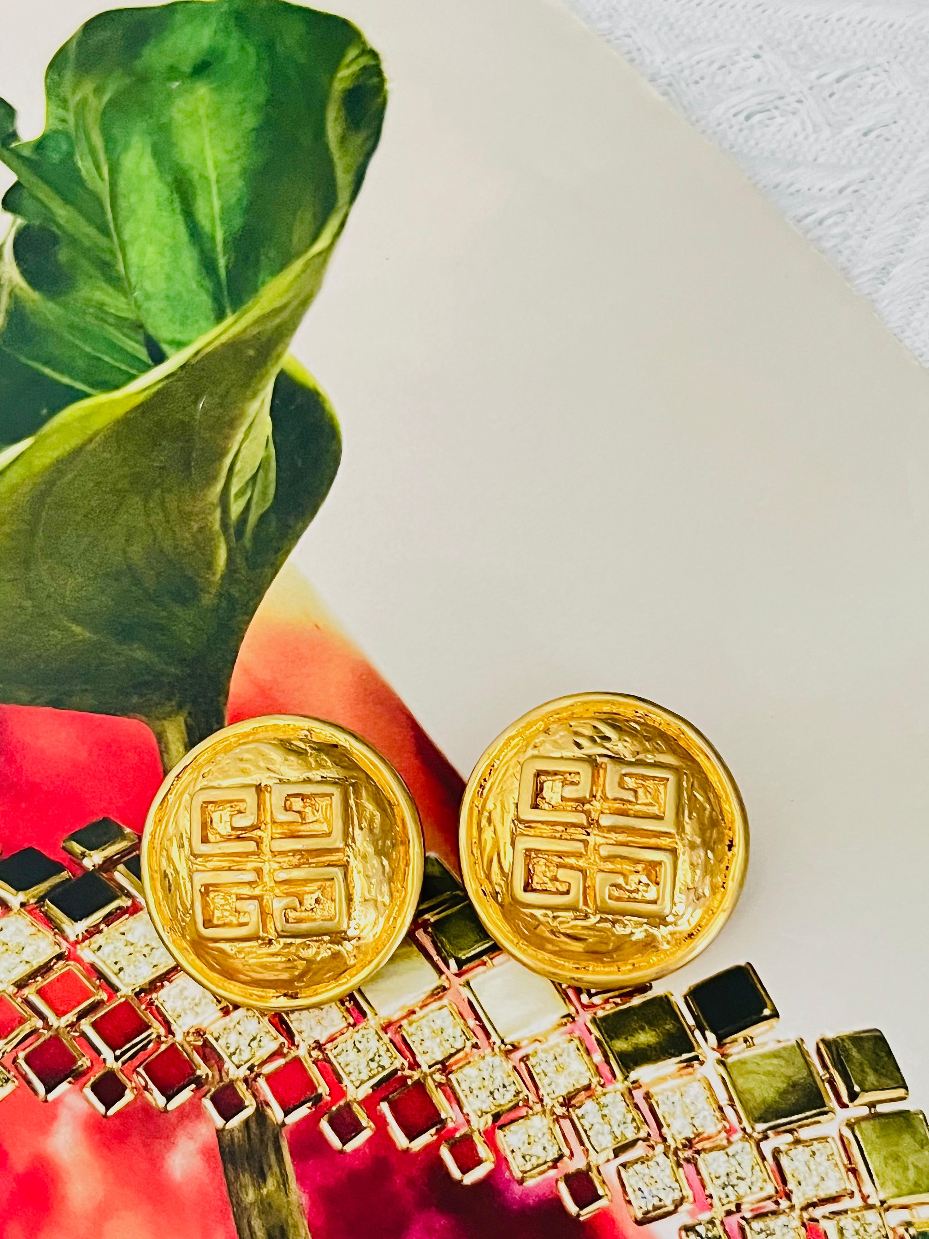 Art Deco Givenchy Vintage Textured Large 4G Logo Monogram Relief Round Chunky Earrings For Sale