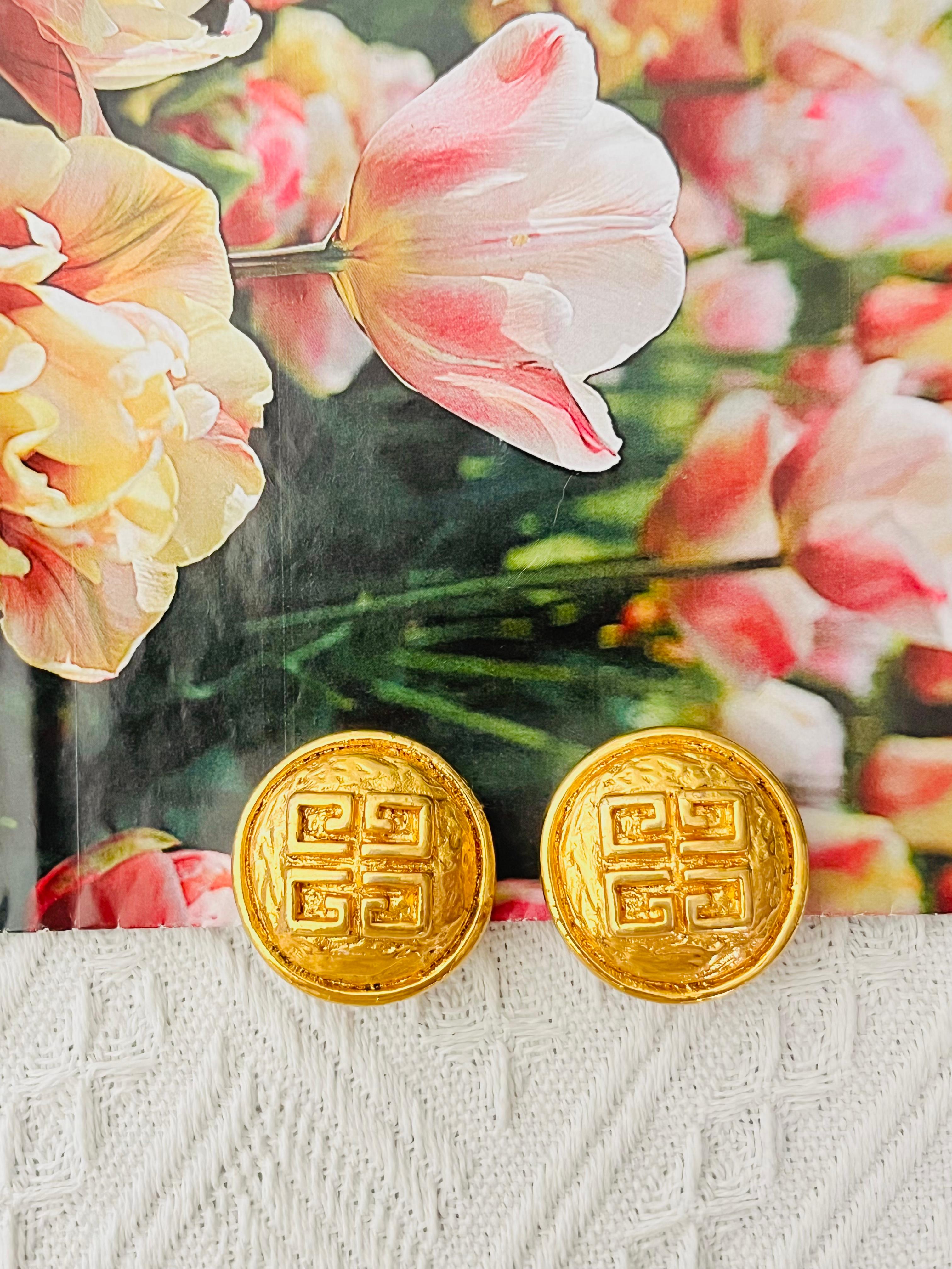 Givenchy Vintage Textured Large 4G Logo Monogram Relief Round Chunky Earrings In Good Condition For Sale In Wokingham, England