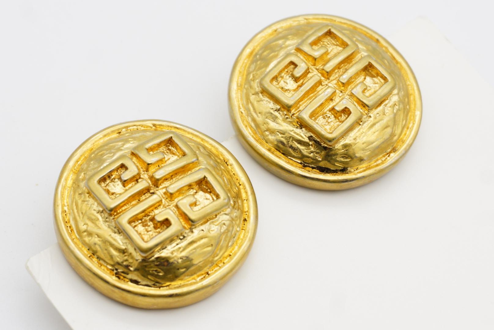 Givenchy Vintage Textured Large 4G Logo Monogram Relief Round Chunky Earrings For Sale 3