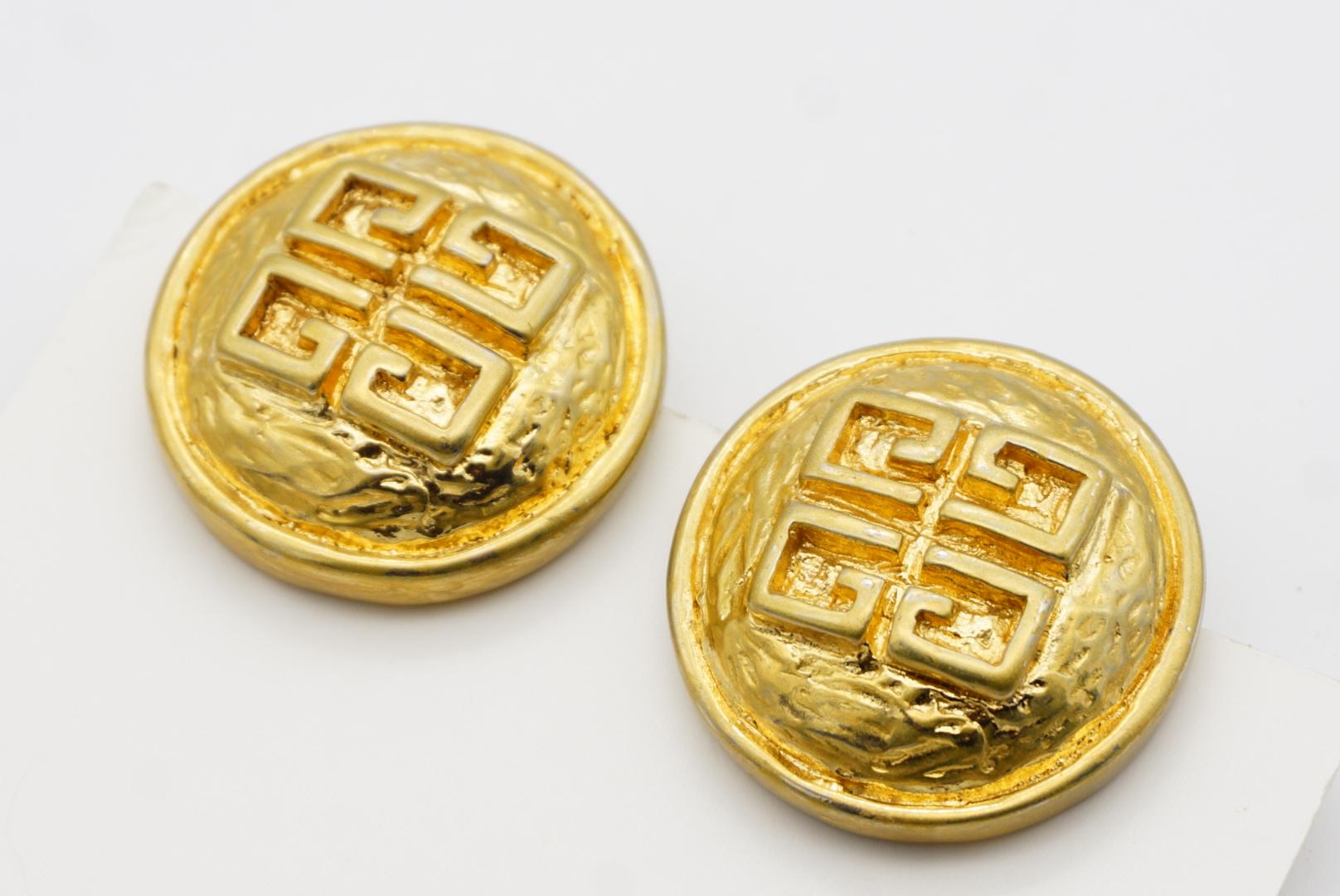 Givenchy Vintage Textured Large 4G Logo Monogram Relief Round Chunky Earrings For Sale 4
