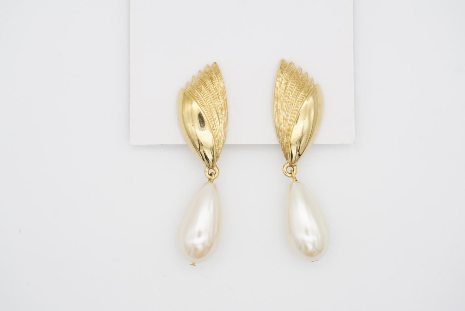 Givenchy Vintage Textured Tear Water Drop White Pearl Fan Elegant Clip Earrings 4