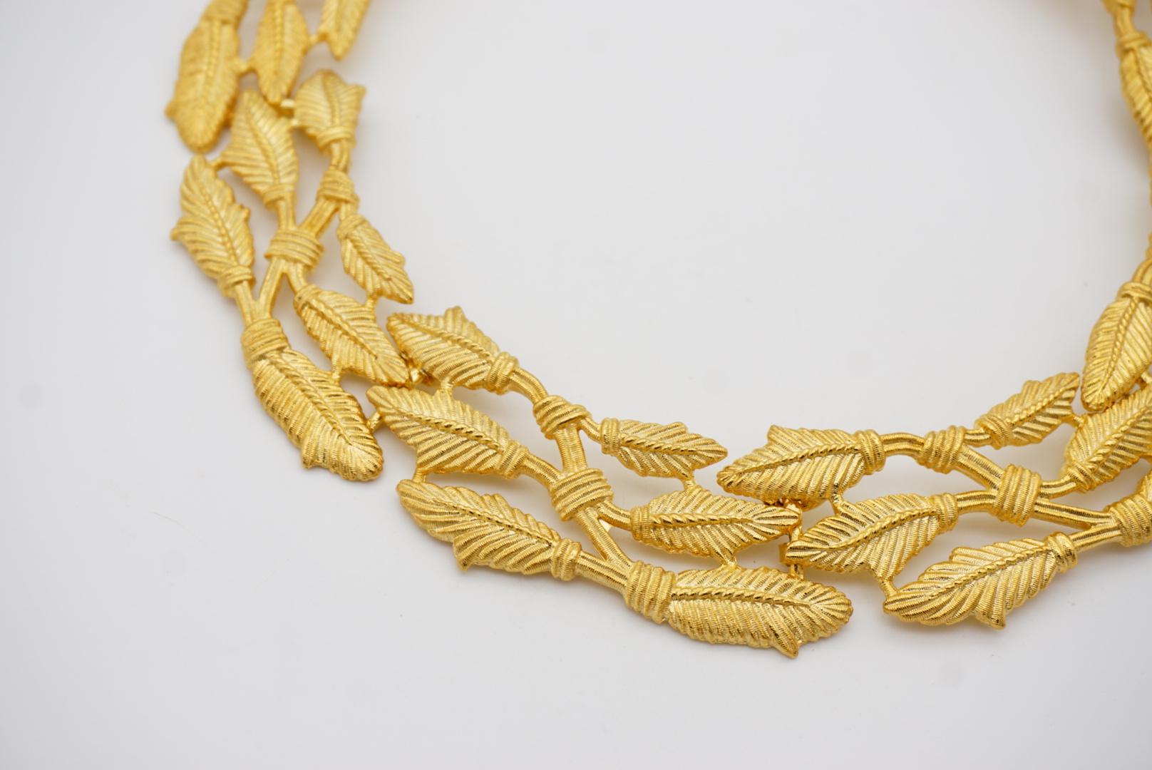 Givenchy Vintage Trío Capas Hoja de Olivo Calado Reloj Eslabón Collar Chunky en venta 5